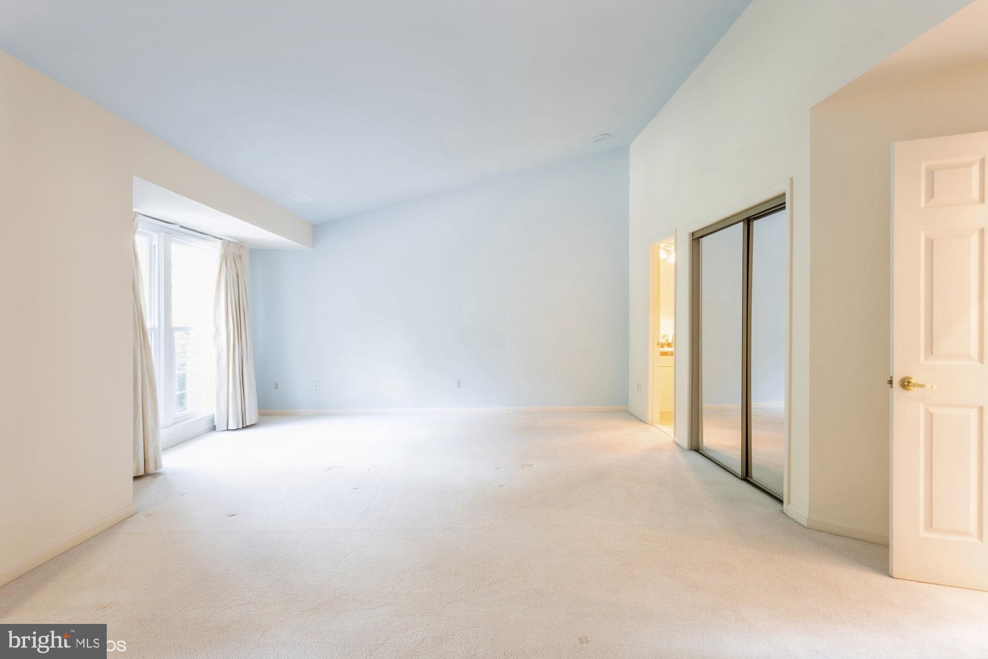 COLLEGE HILLS - Residential