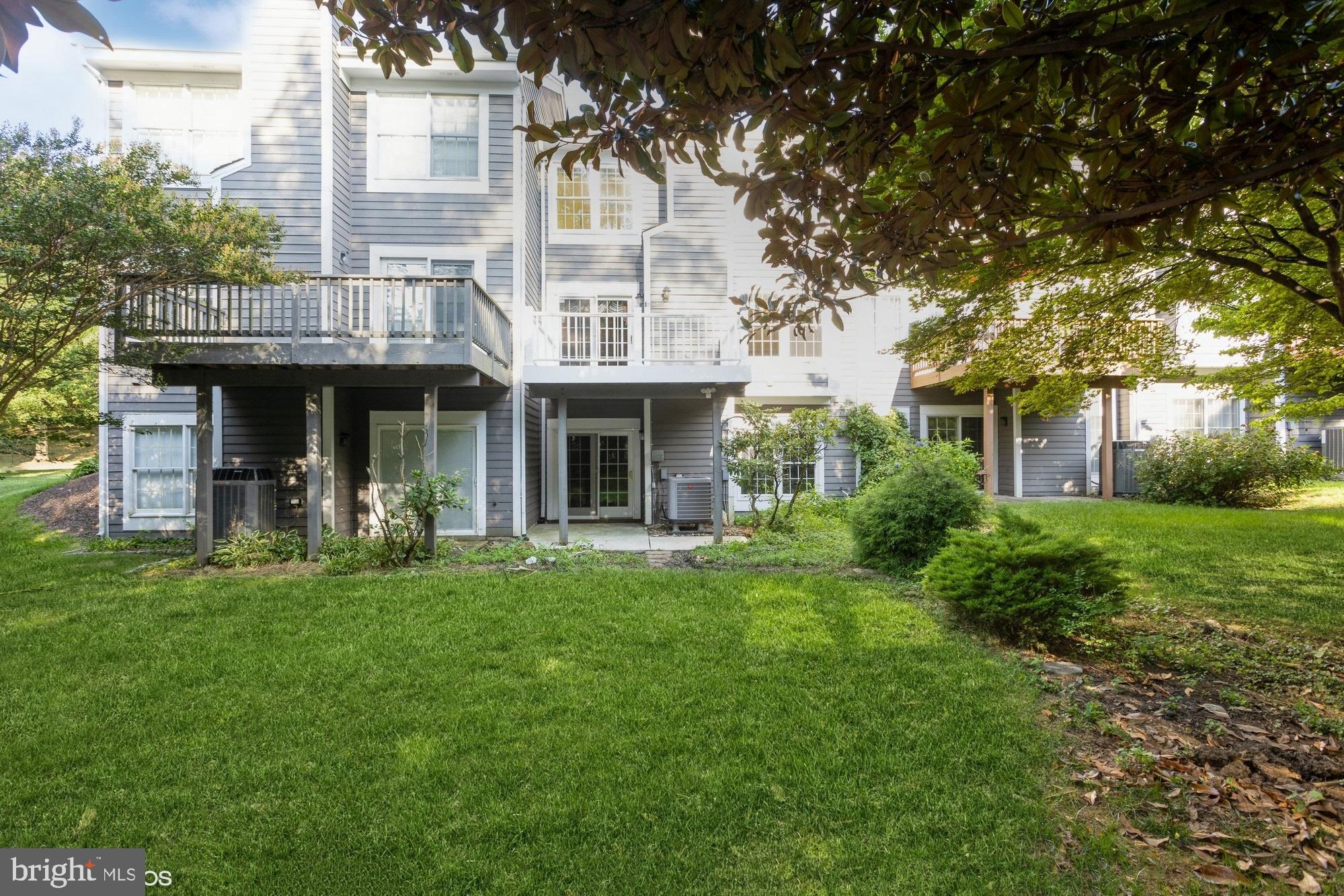 COLLEGE HILLS - Residential