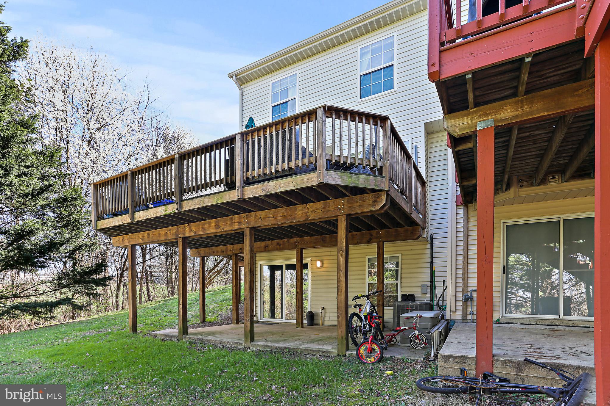 SPRING RIDGE - Residential