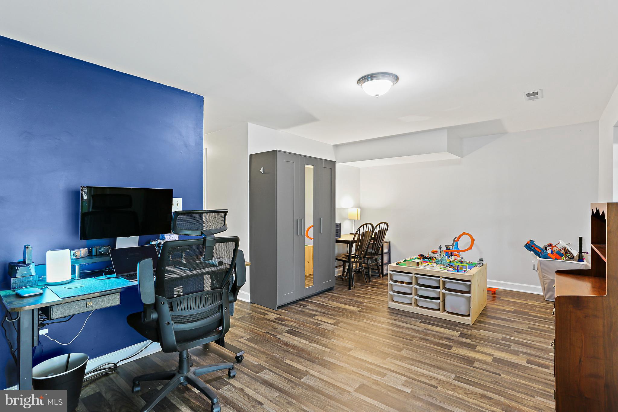 SPRING RIDGE - Residential