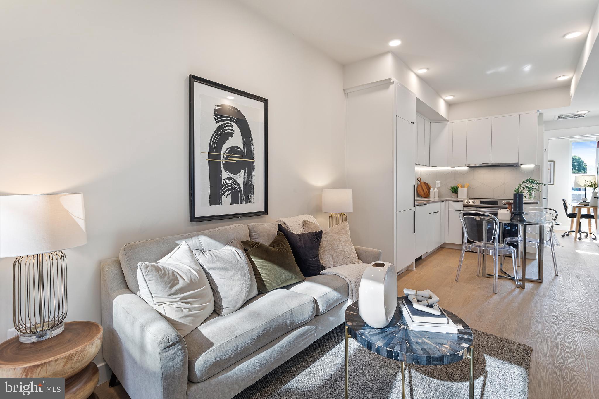 733 8TH STREET SE 302