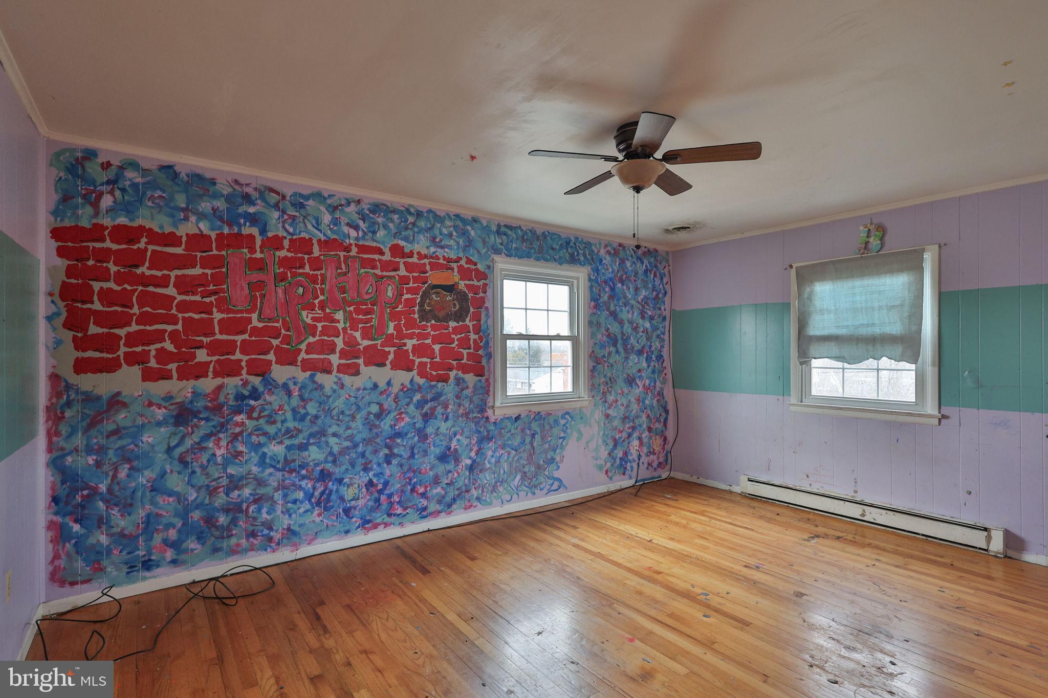 COUNTRY HEIGHTS - Residential