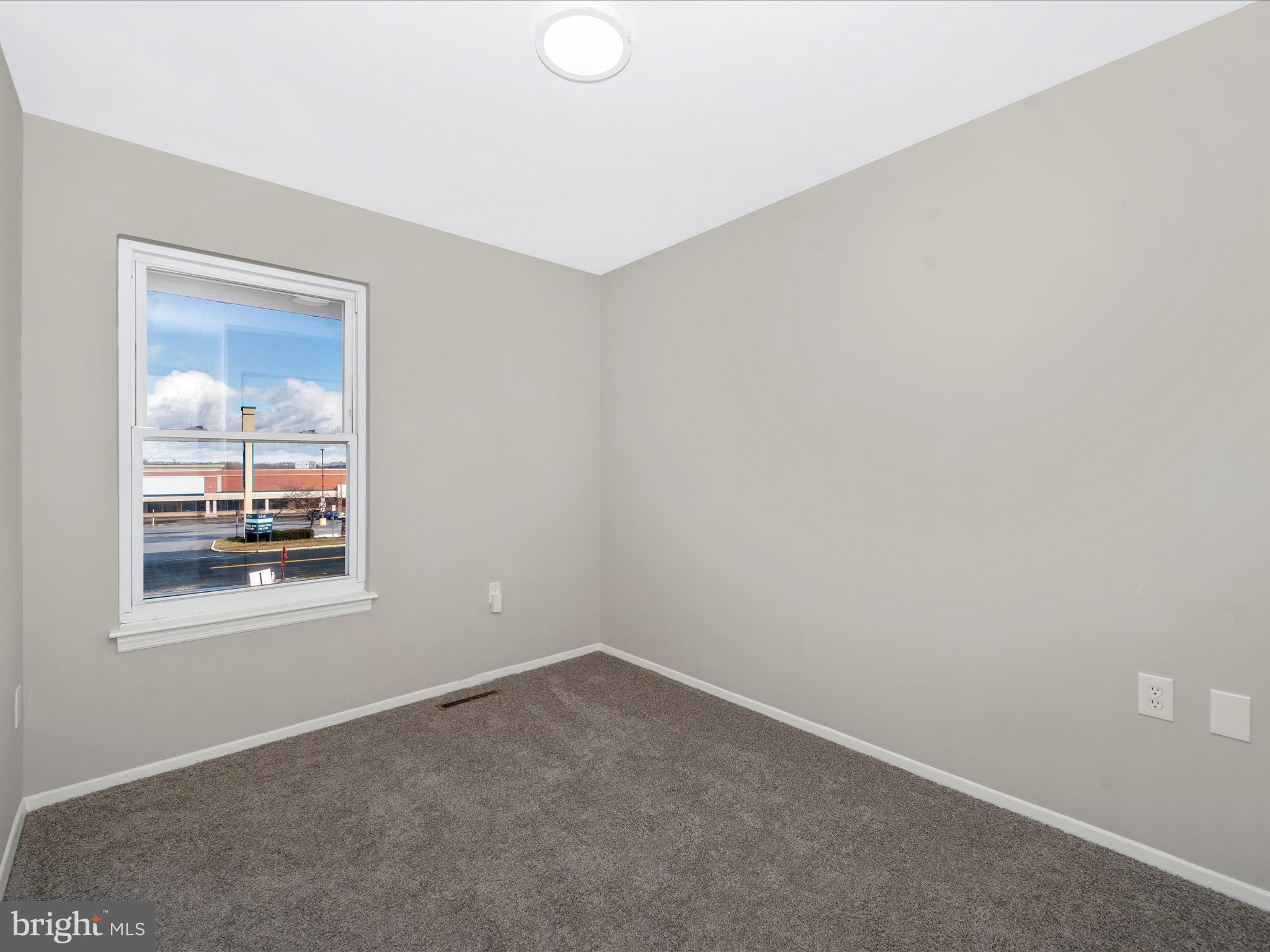 ROSEDALE - Residential