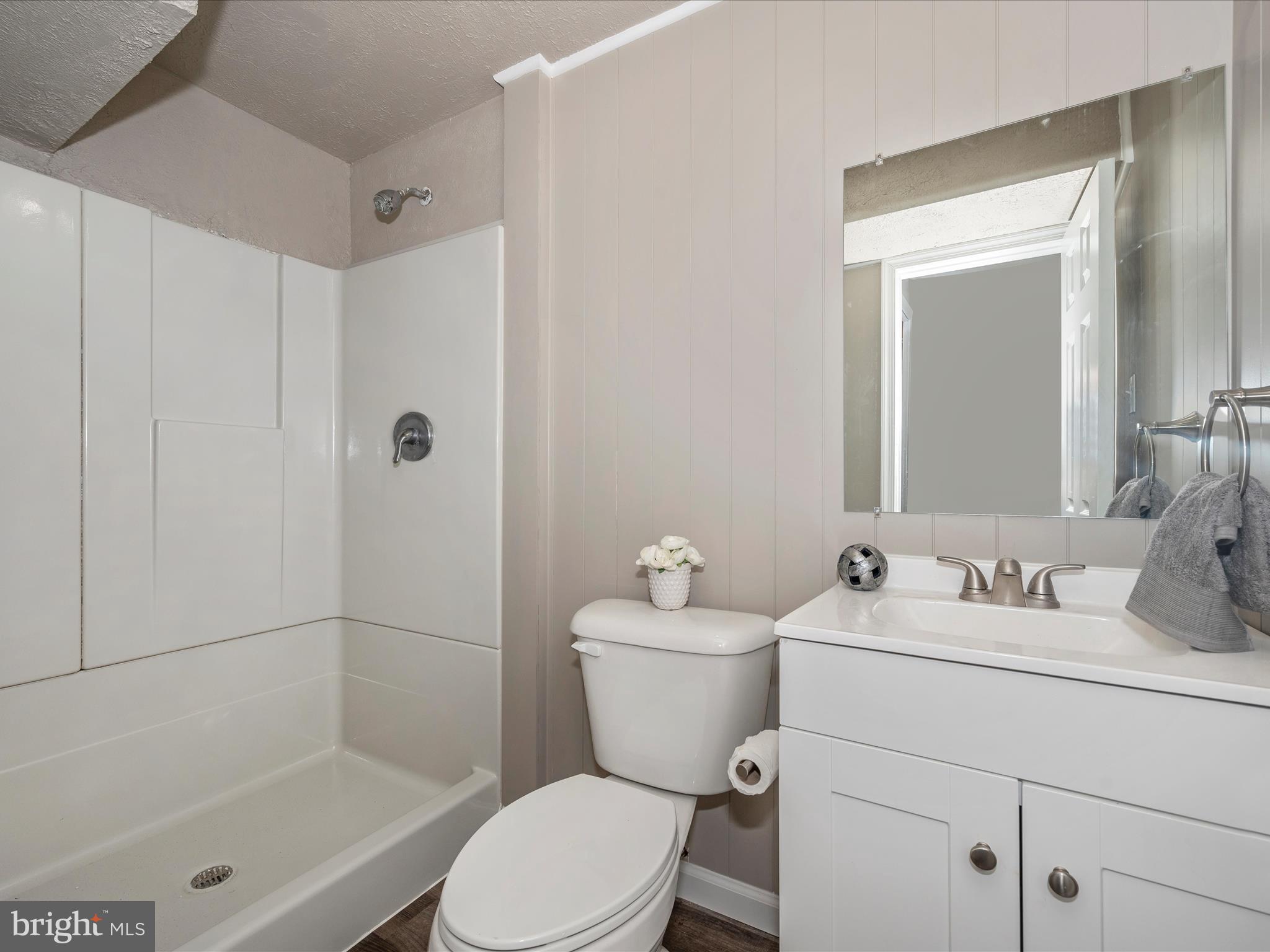 ROSEDALE - Residential