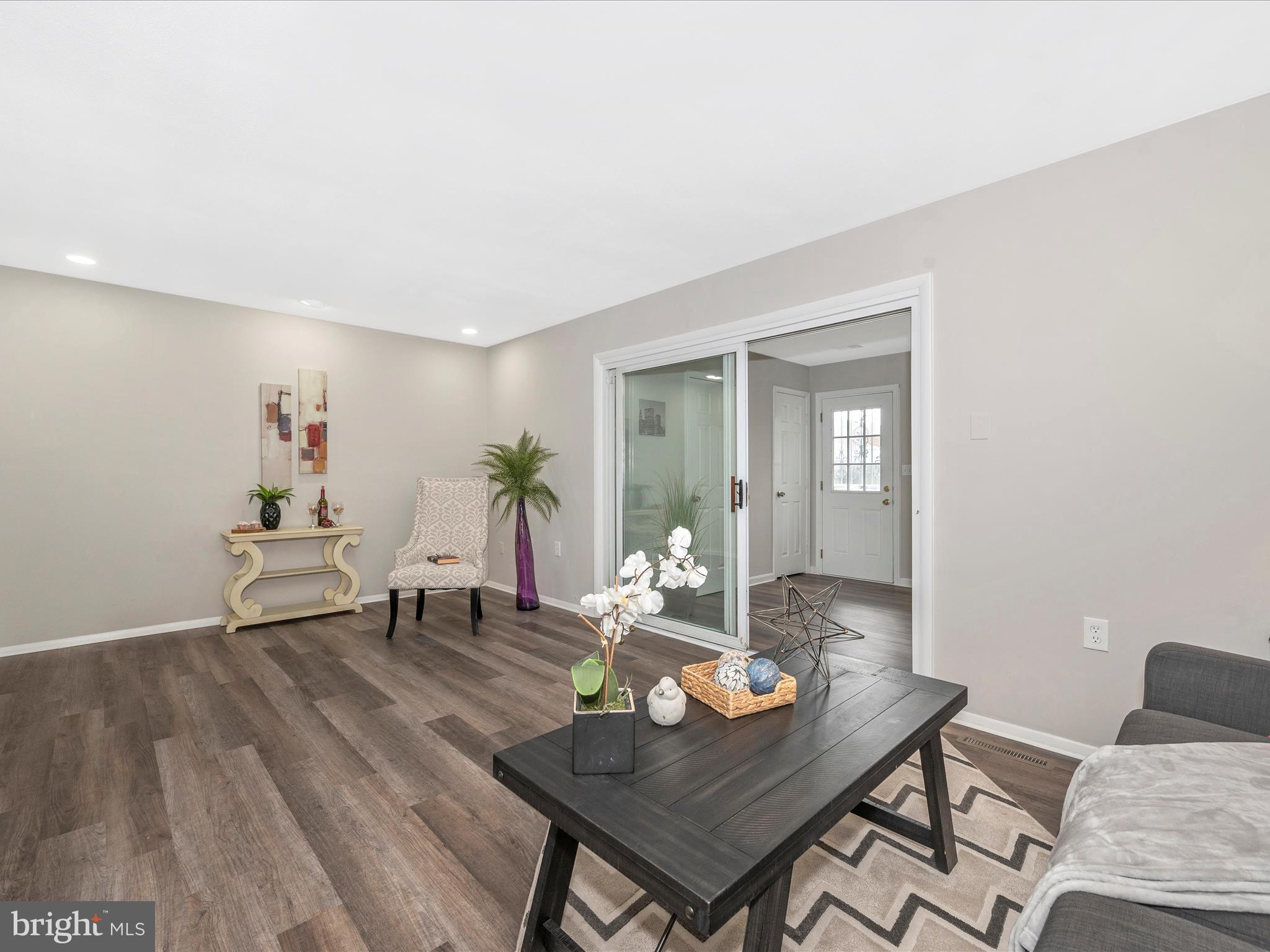 ROSEDALE - Residential