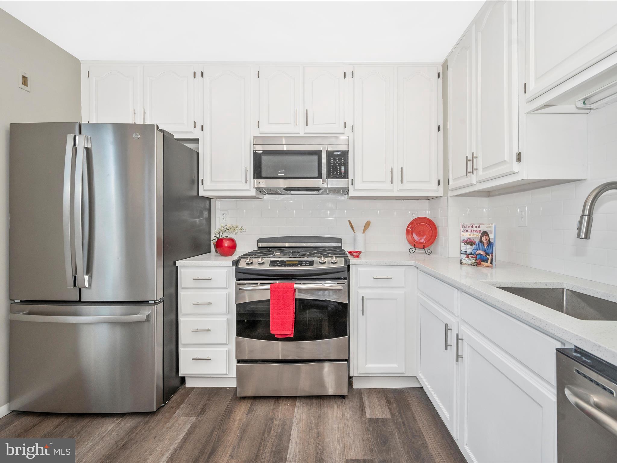 ROSEDALE - Residential