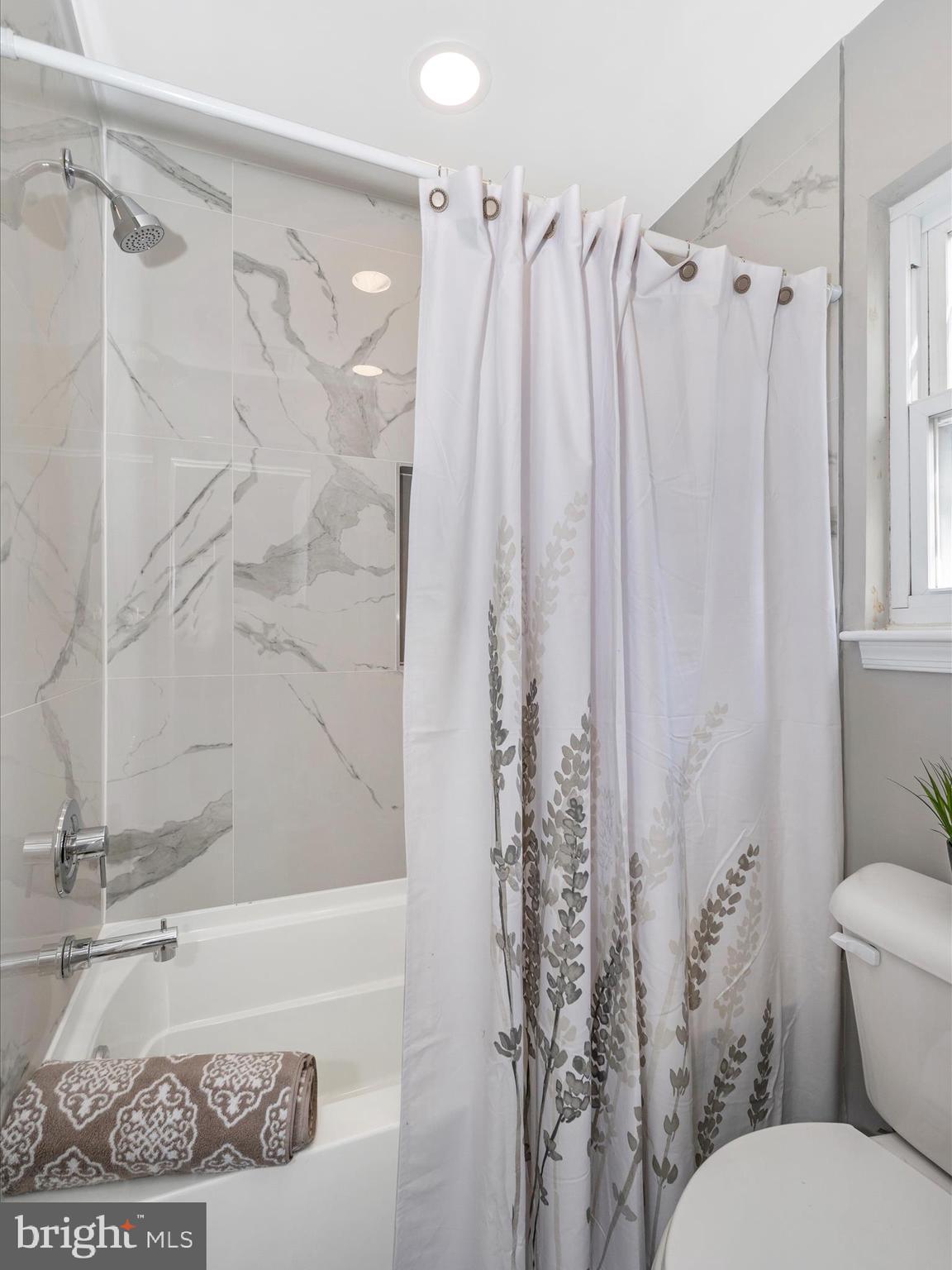 ROSEDALE - Residential