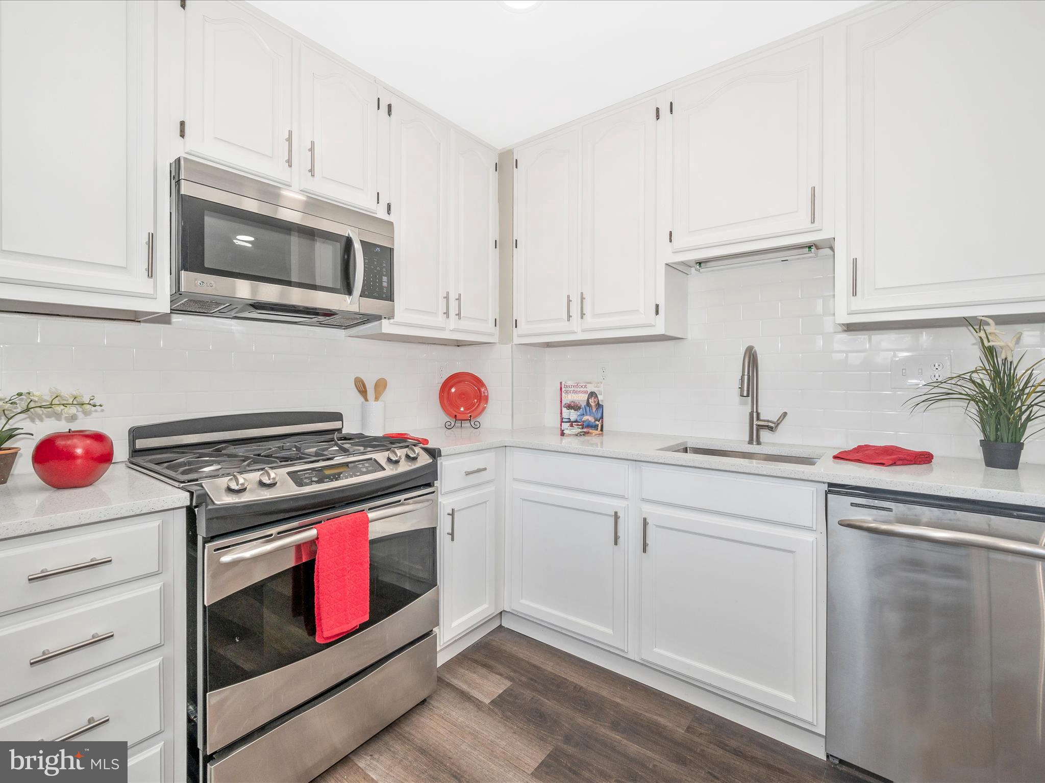 ROSEDALE - Residential