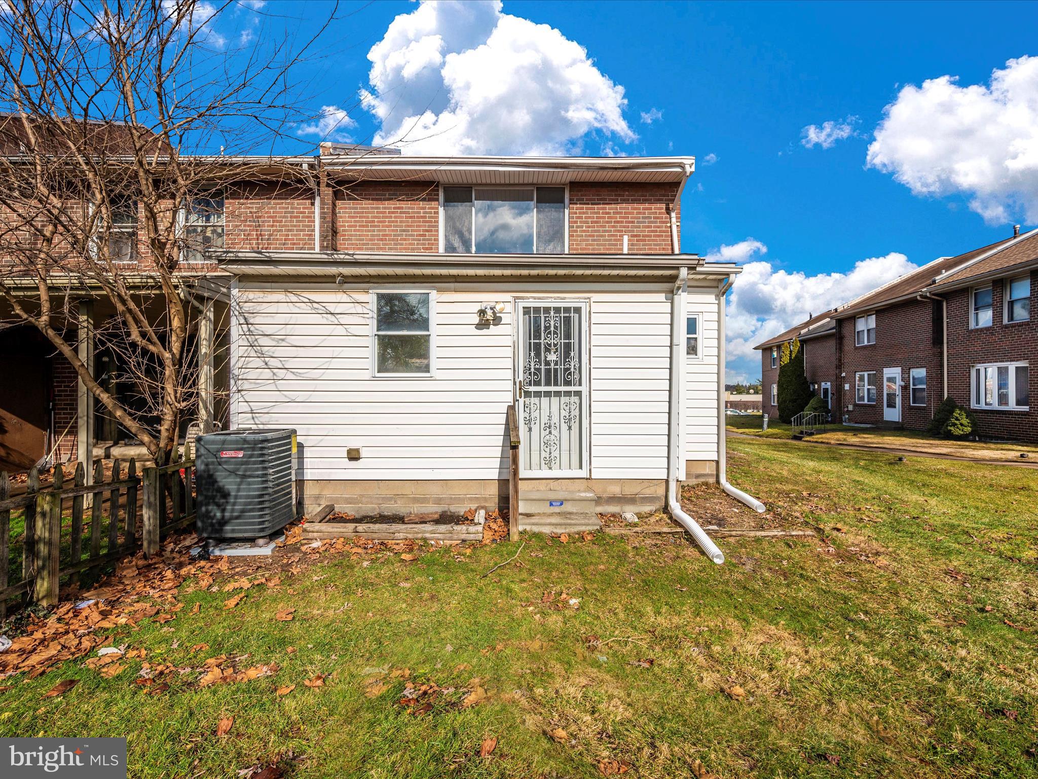 ROSEDALE - Residential