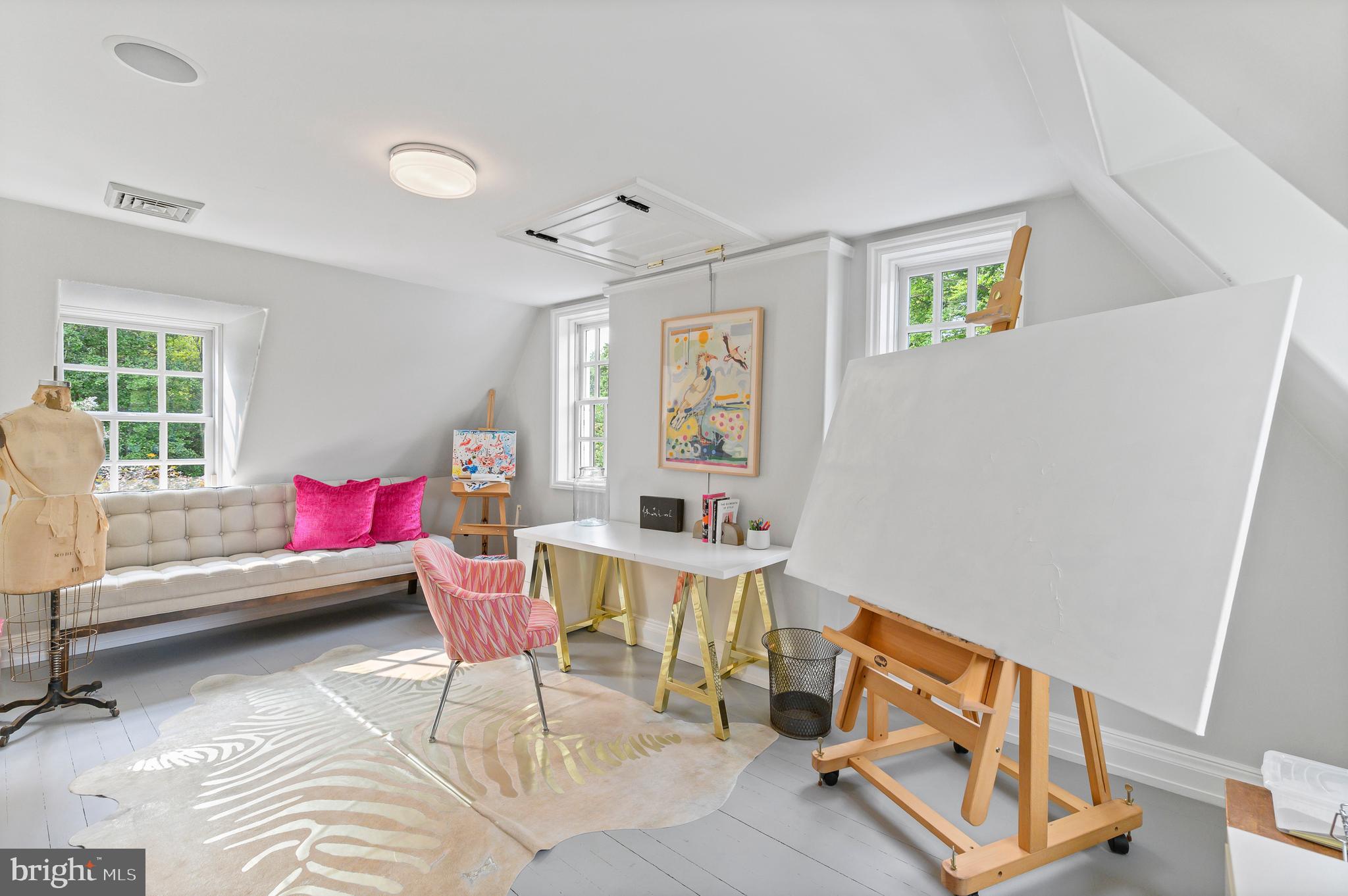 SPRING MILL ESTATE - Residential