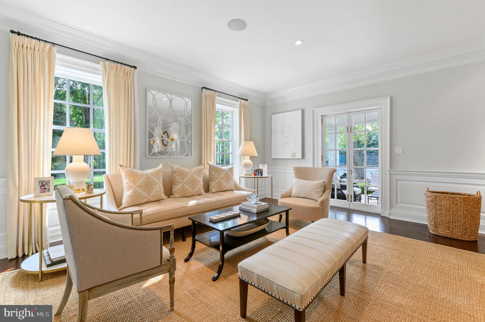 SPRING MILL ESTATE - Residential