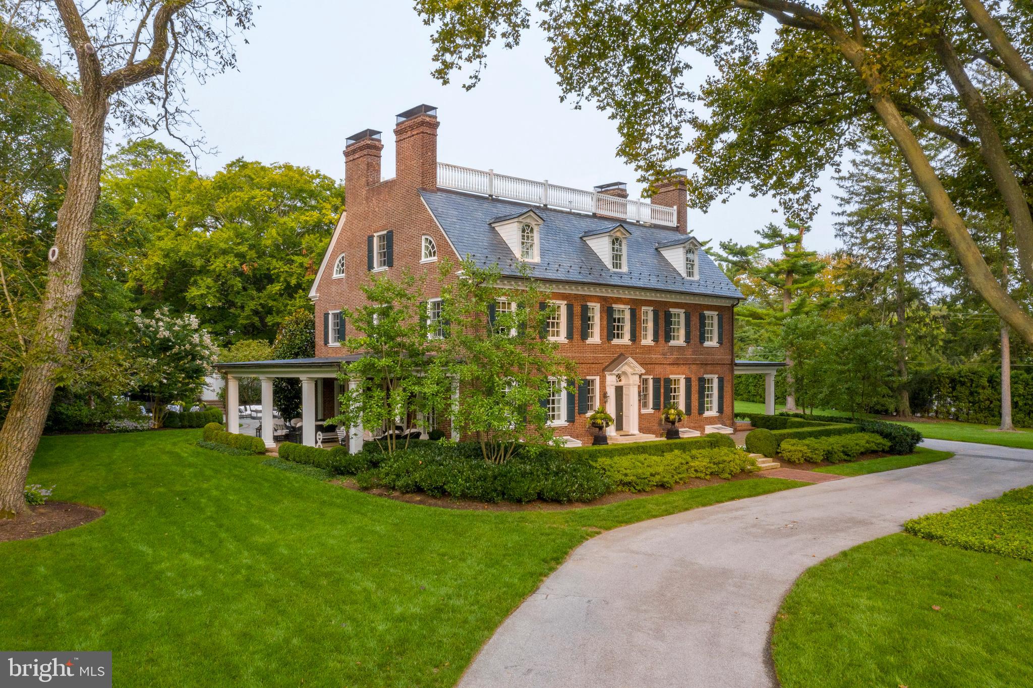 SPRING MILL ESTATE - Residential