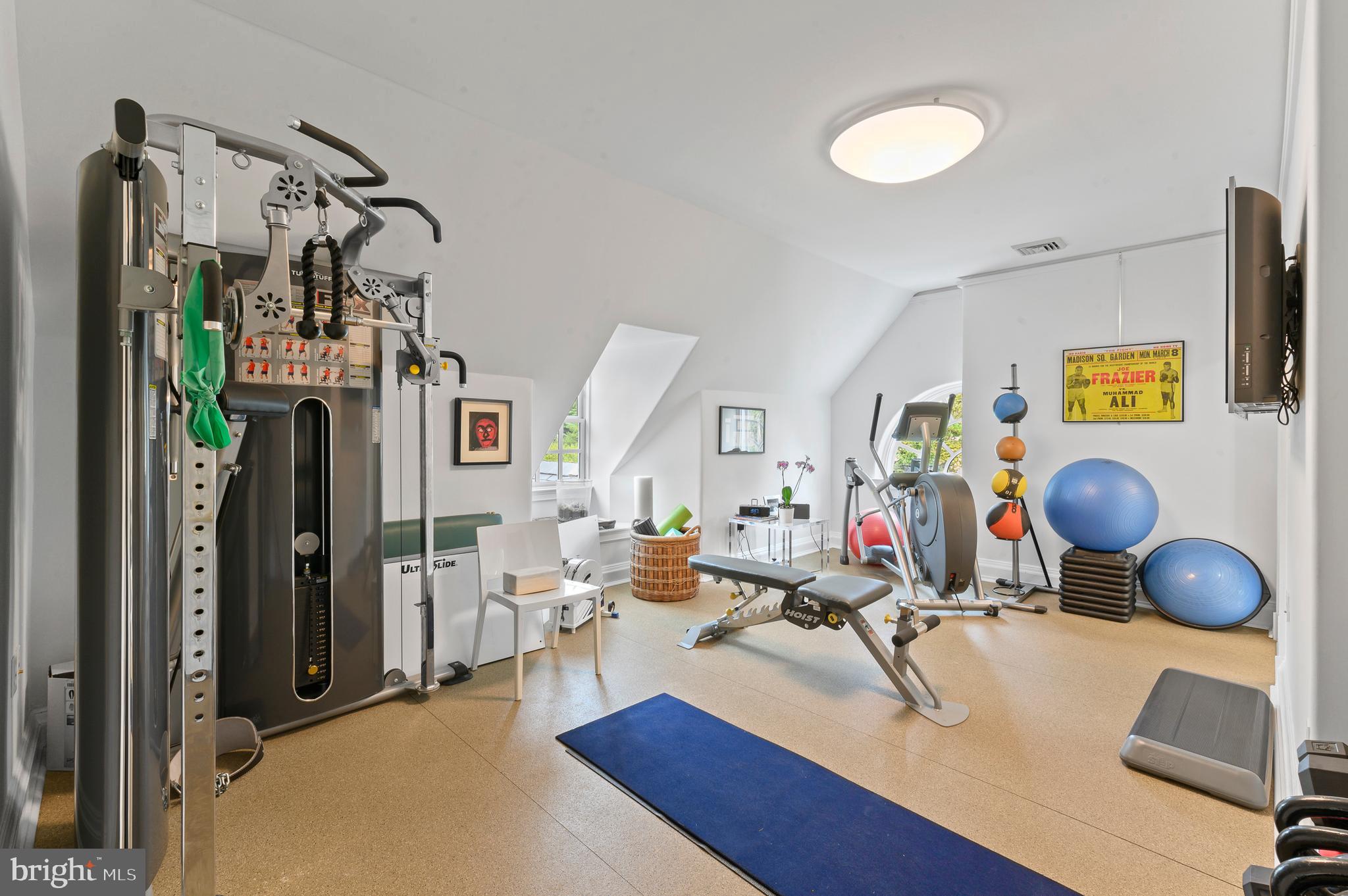 SPRING MILL ESTATE - Residential