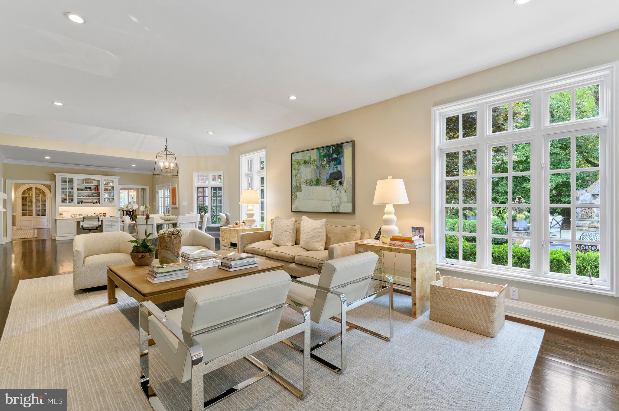 SPRING MILL ESTATE - Residential