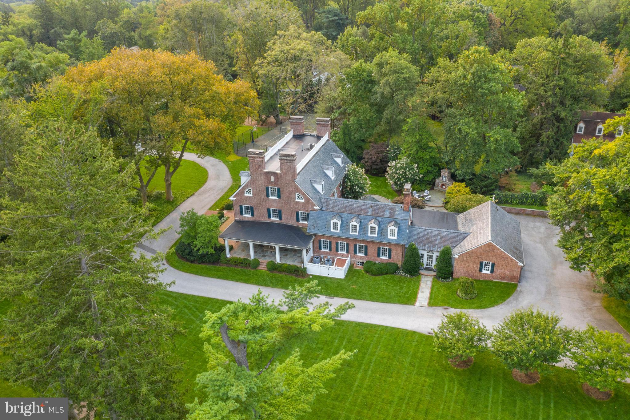 SPRING MILL ESTATE - Residential