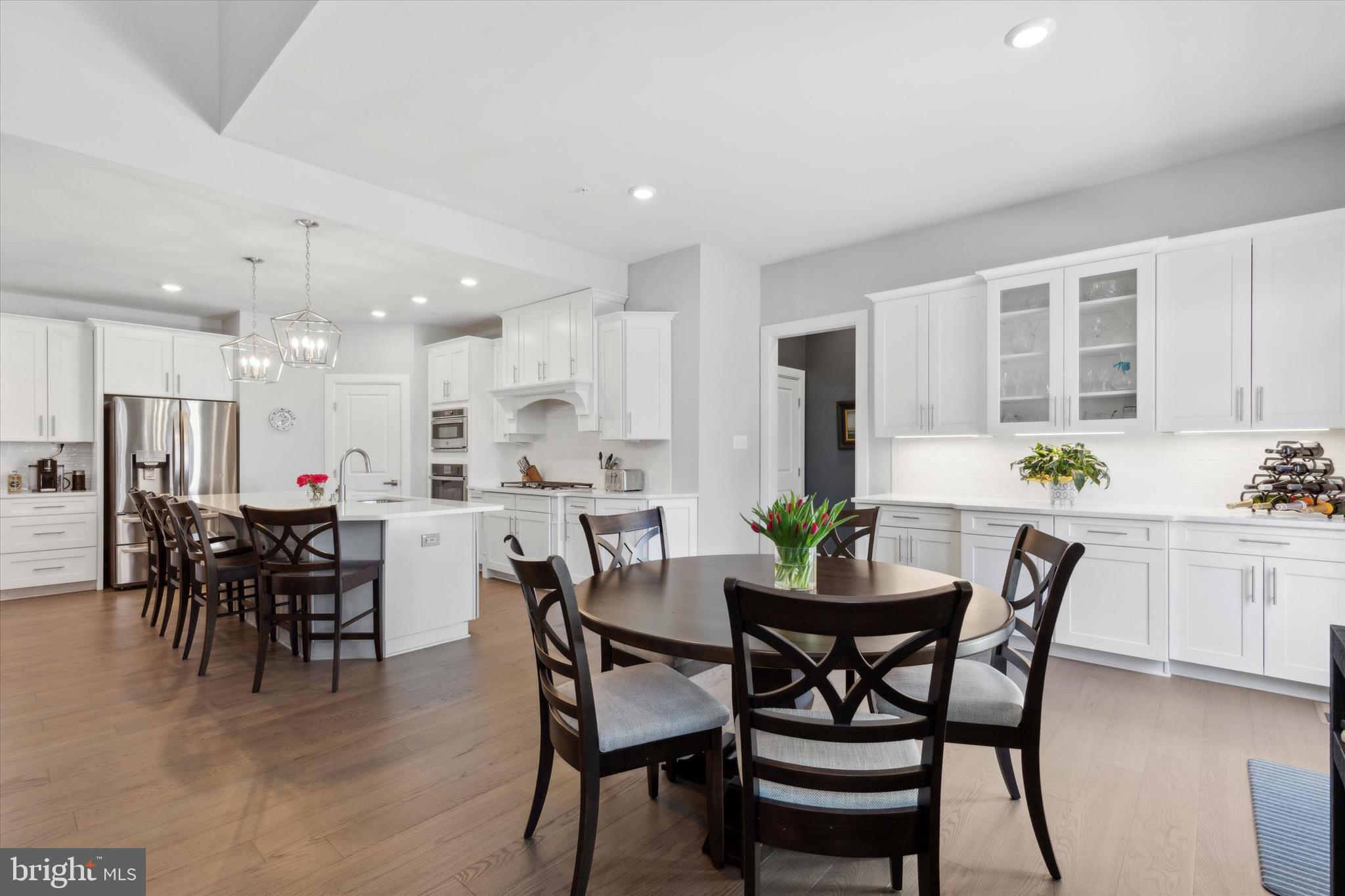 WAYNE GLEN - Residential