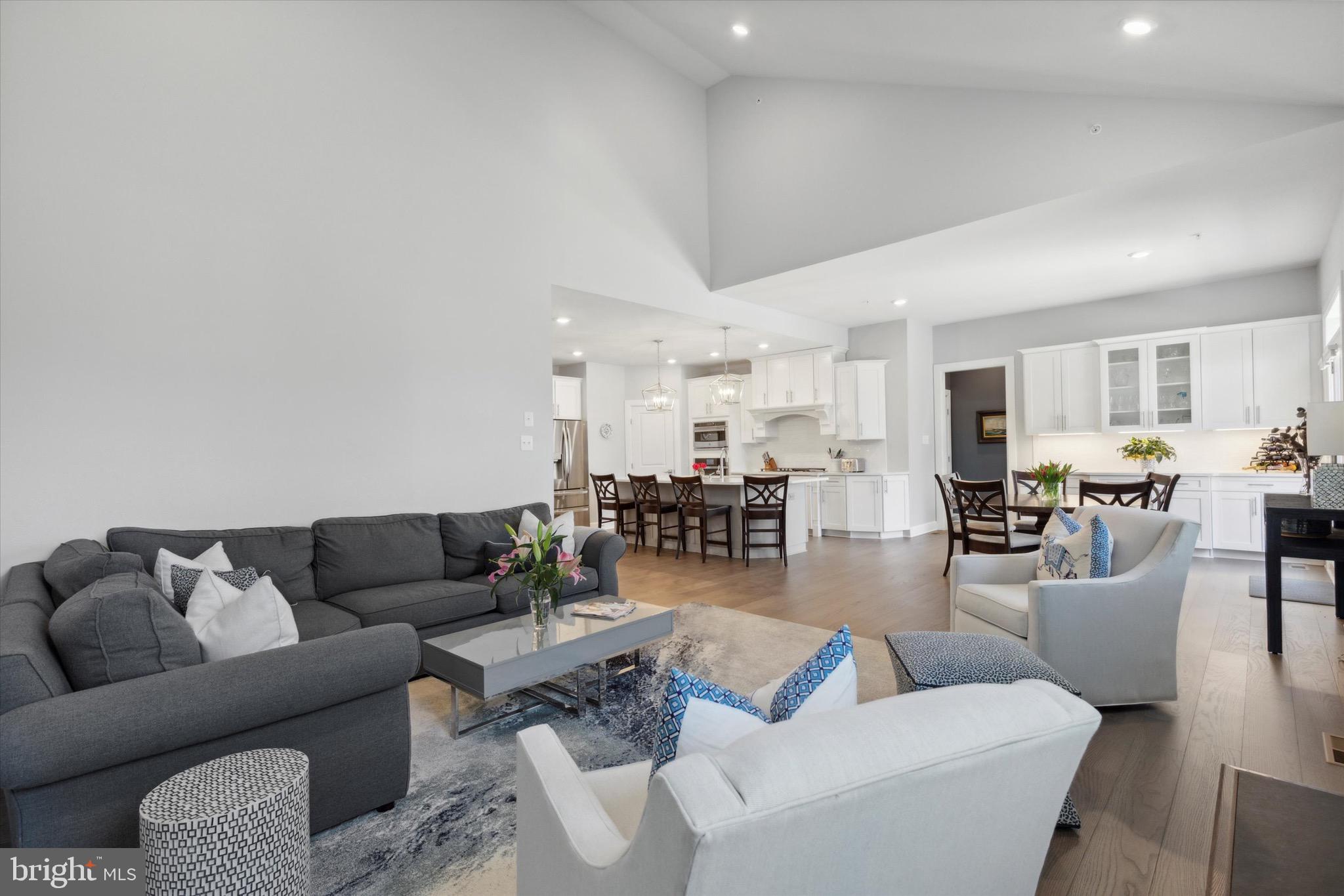 WAYNE GLEN - Residential