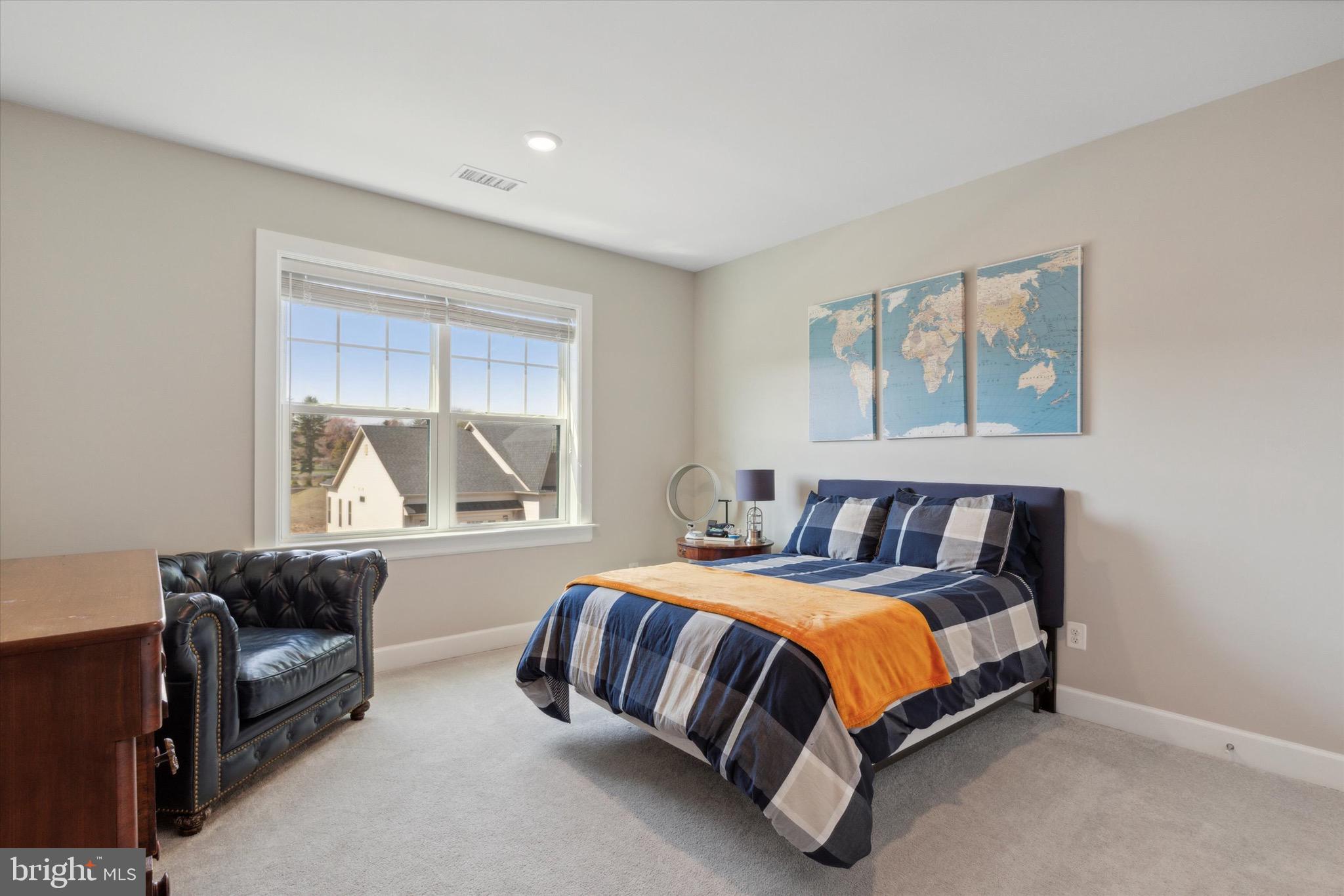 WAYNE GLEN - Residential