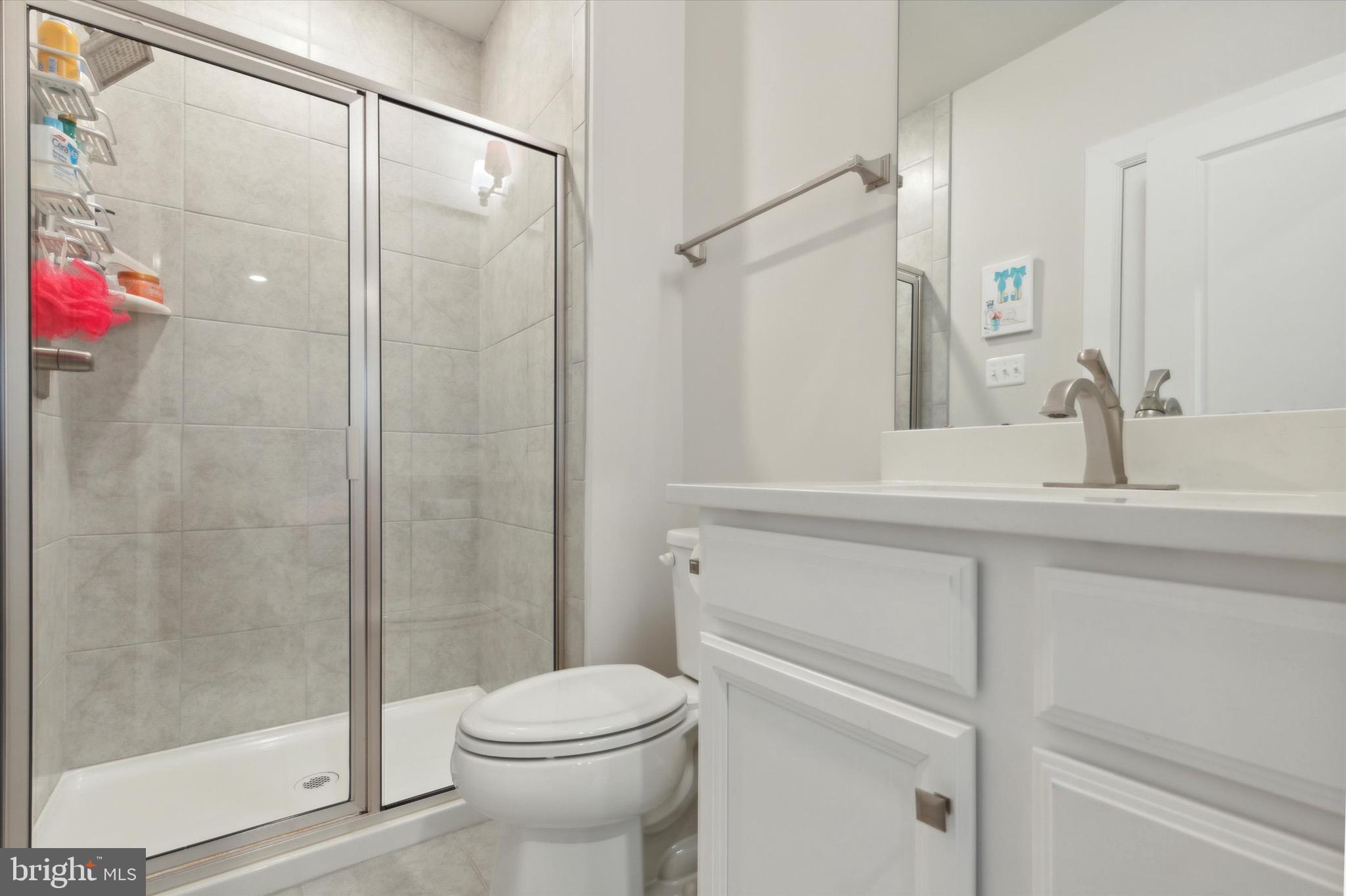 WAYNE GLEN - Residential