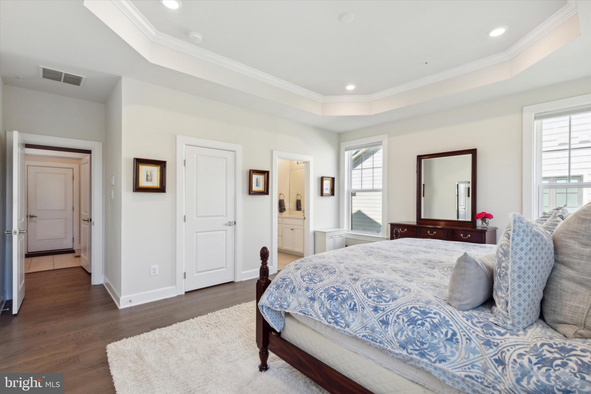 WAYNE GLEN - Residential