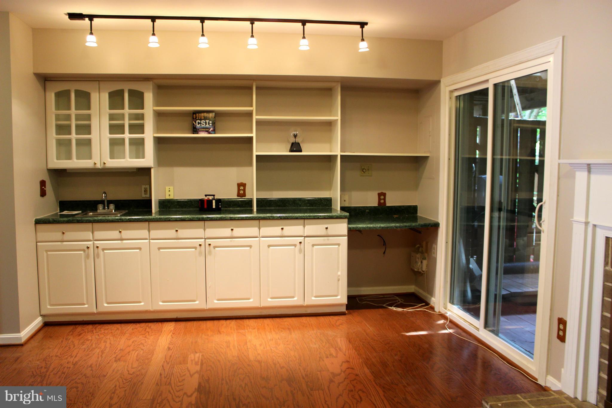 KINGSTOWNE - Residential Lease