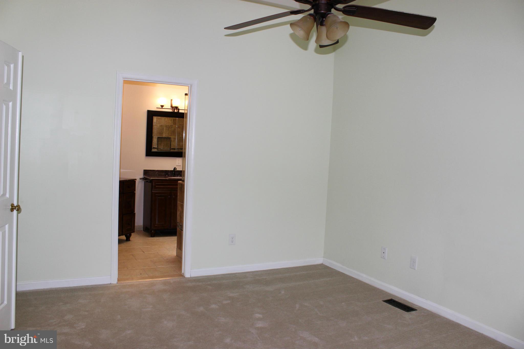 KINGSTOWNE - Residential Lease