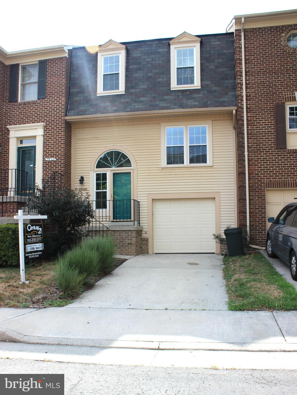 KINGSTOWNE - Residential Lease