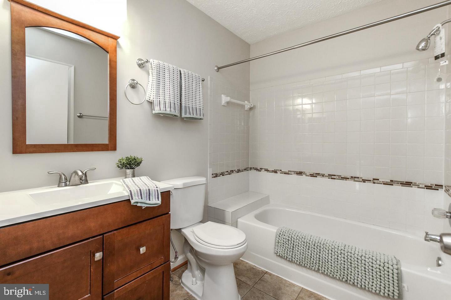 FAIR HILL FARM - Residential Lease