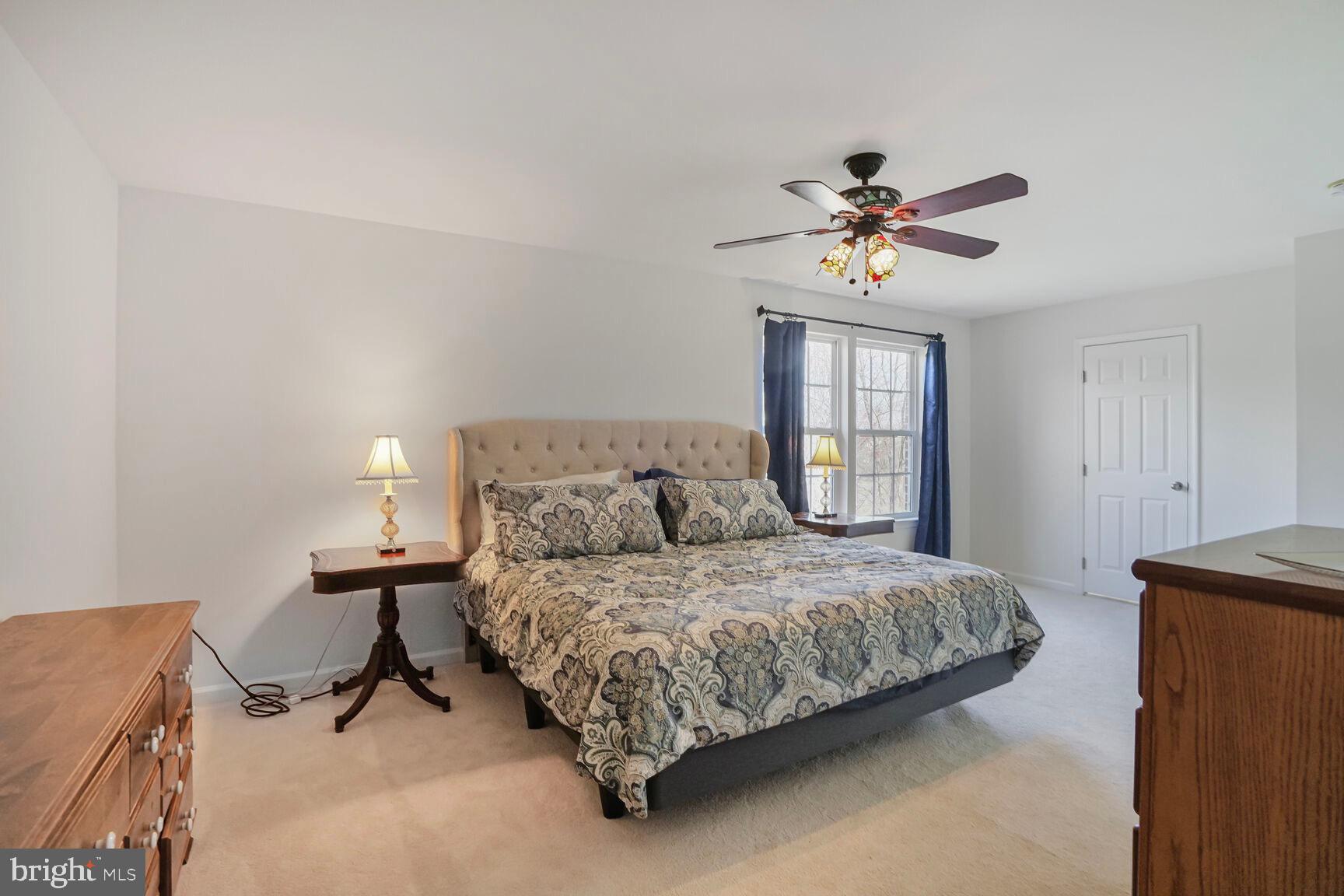 PIEDMONT MEWS - Residential