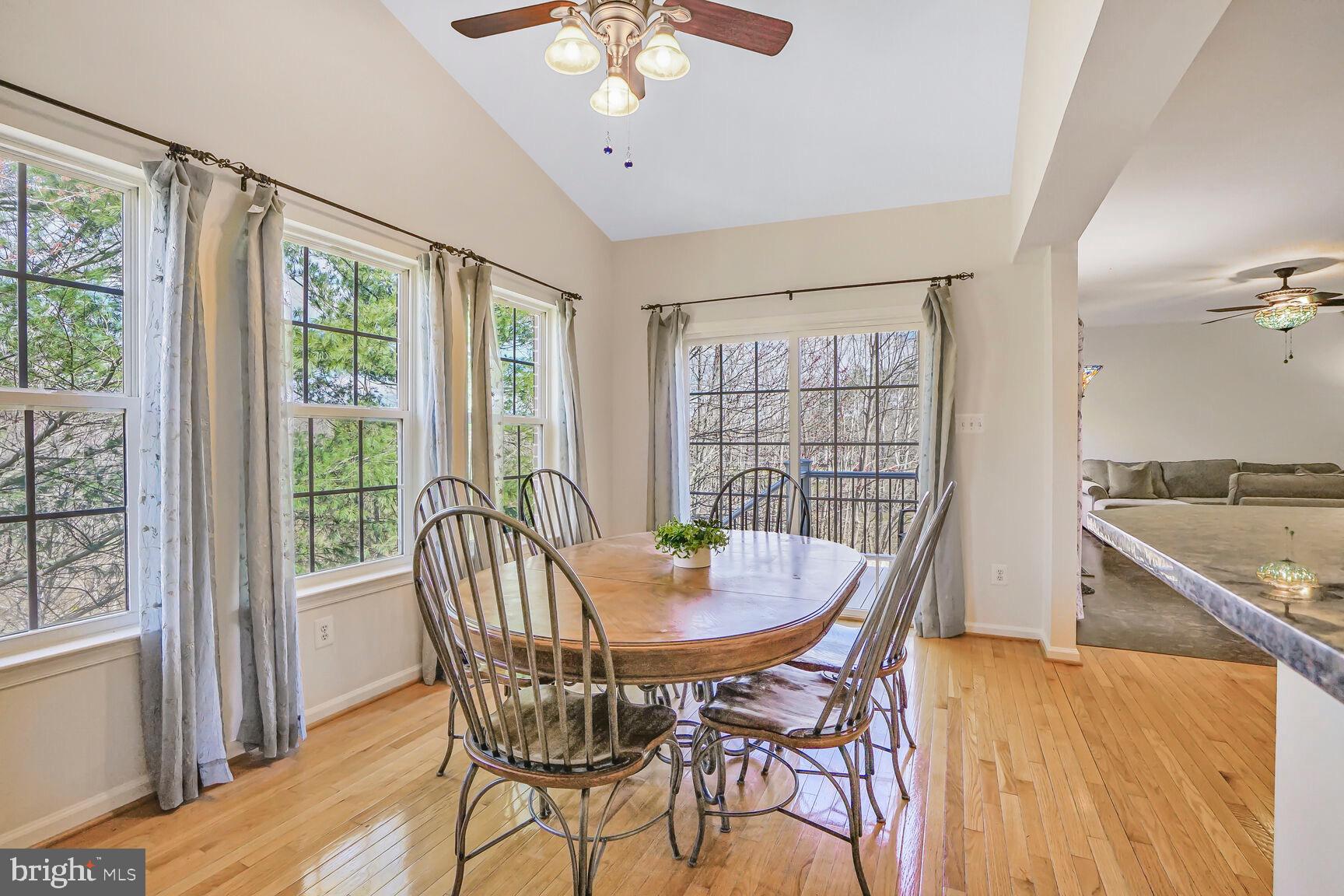 PIEDMONT MEWS - Residential