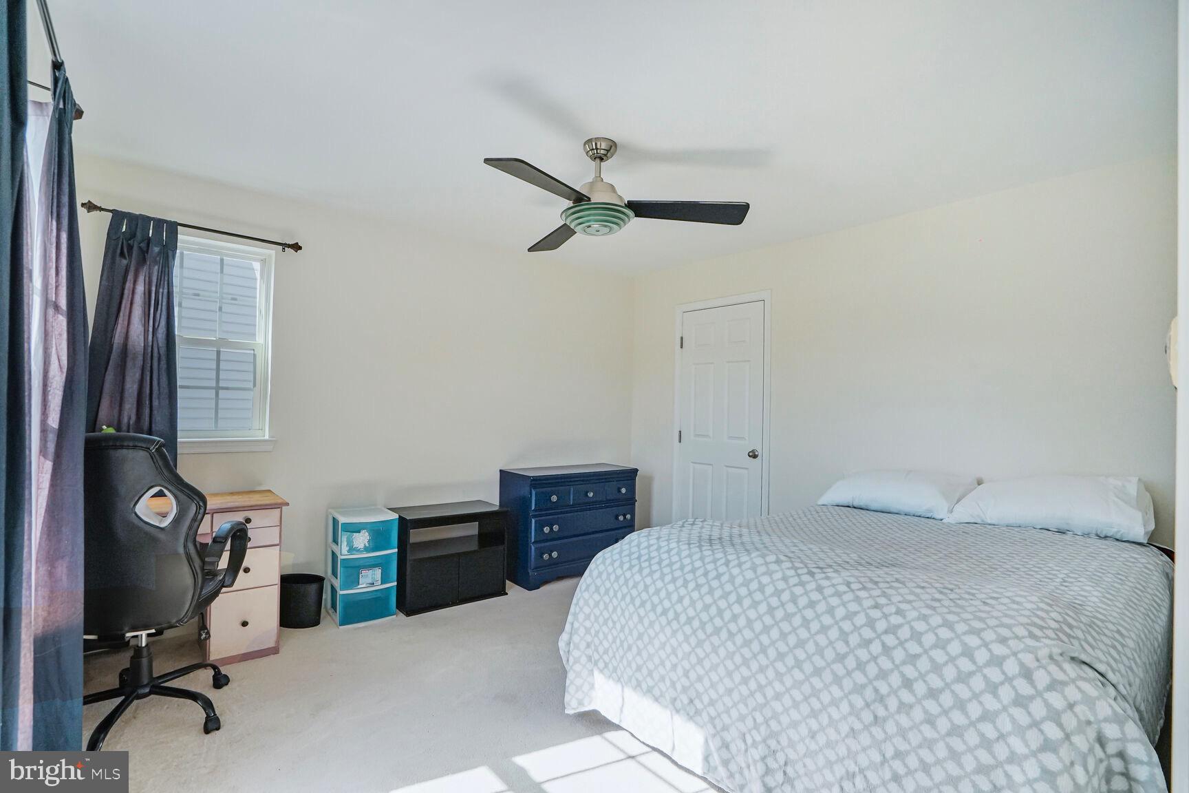 PIEDMONT MEWS - Residential