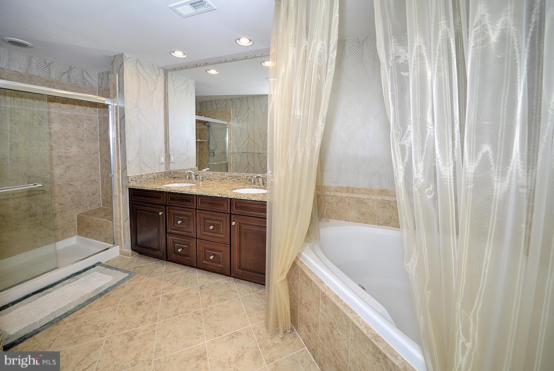 RESERVE AT TYSONS CORNER - Residential Lease