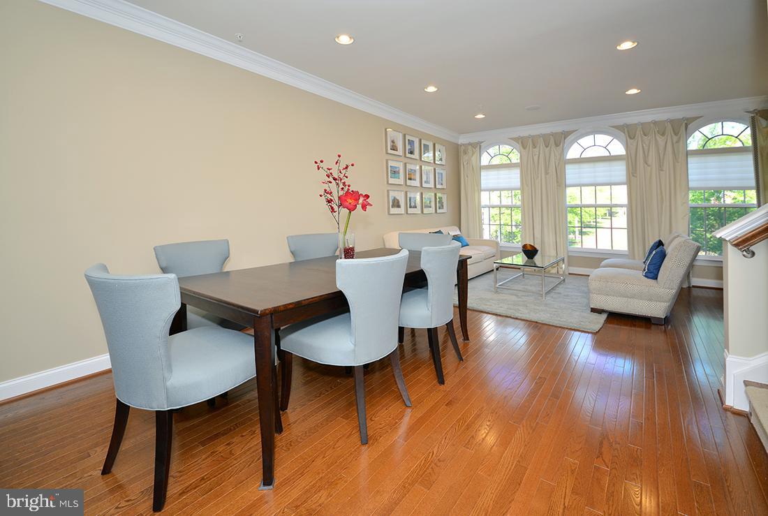 RESERVE AT TYSONS CORNER - Residential Lease