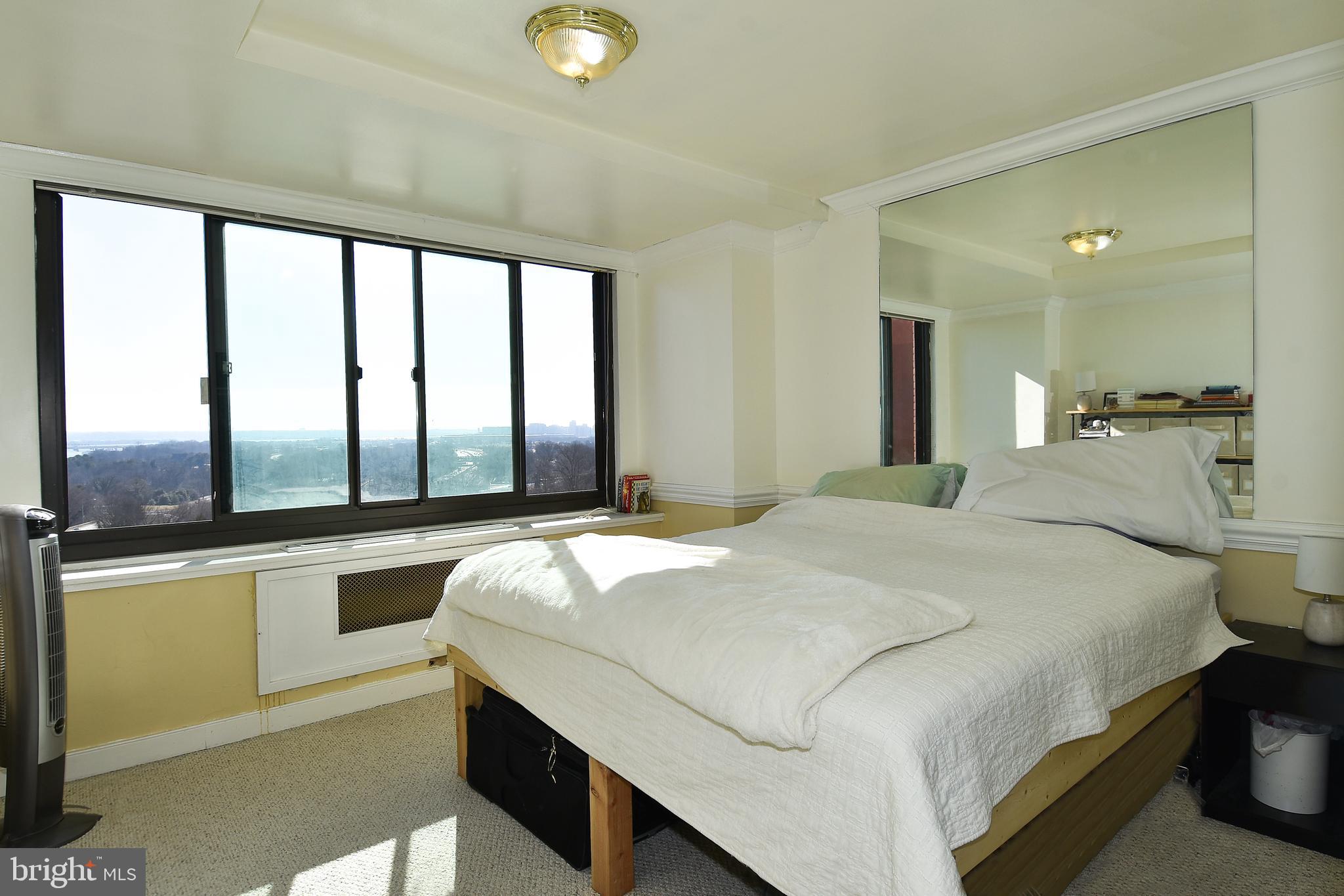 RIVER PLACE - Residential