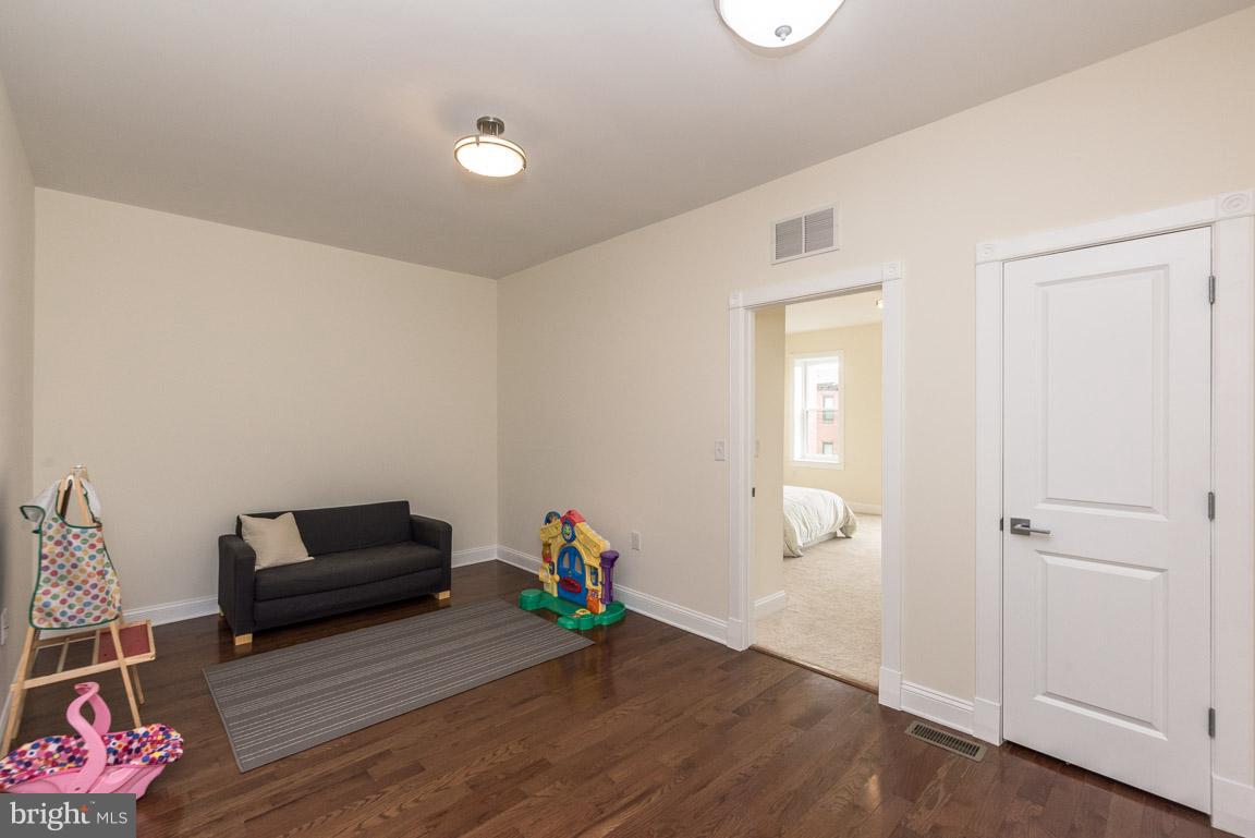 RESERVOIR HILL HISTORIC DISTRICT - Residential