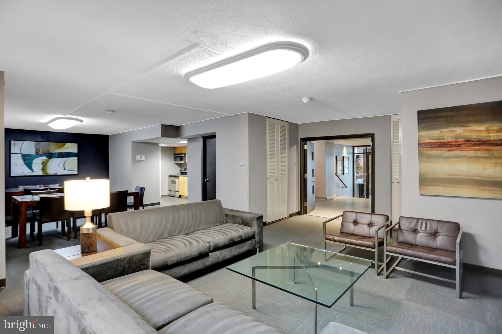 UNIVERSITY ONE CONDOMINIUMS - Residential