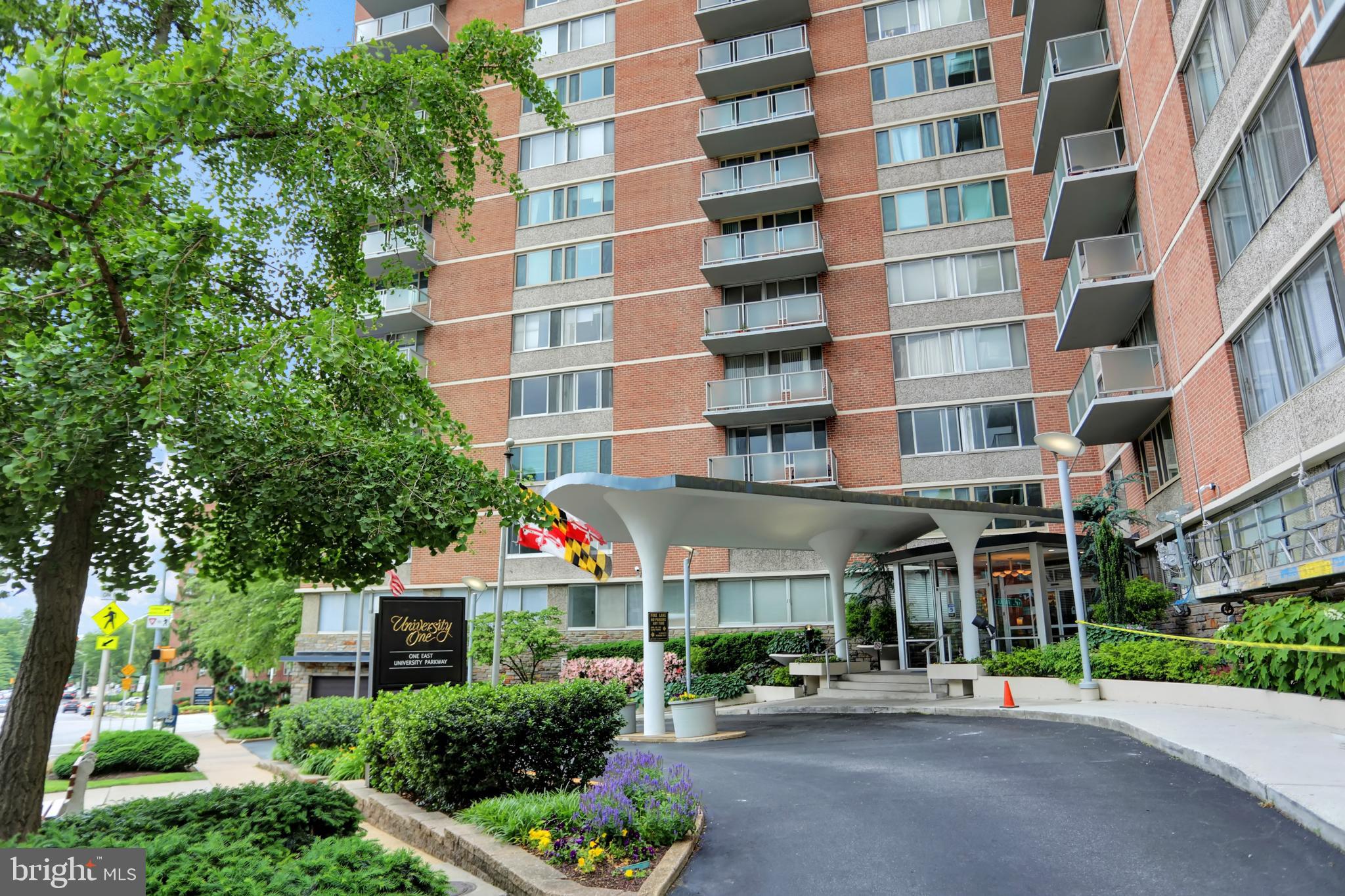 UNIVERSITY ONE CONDOMINIUMS - Residential