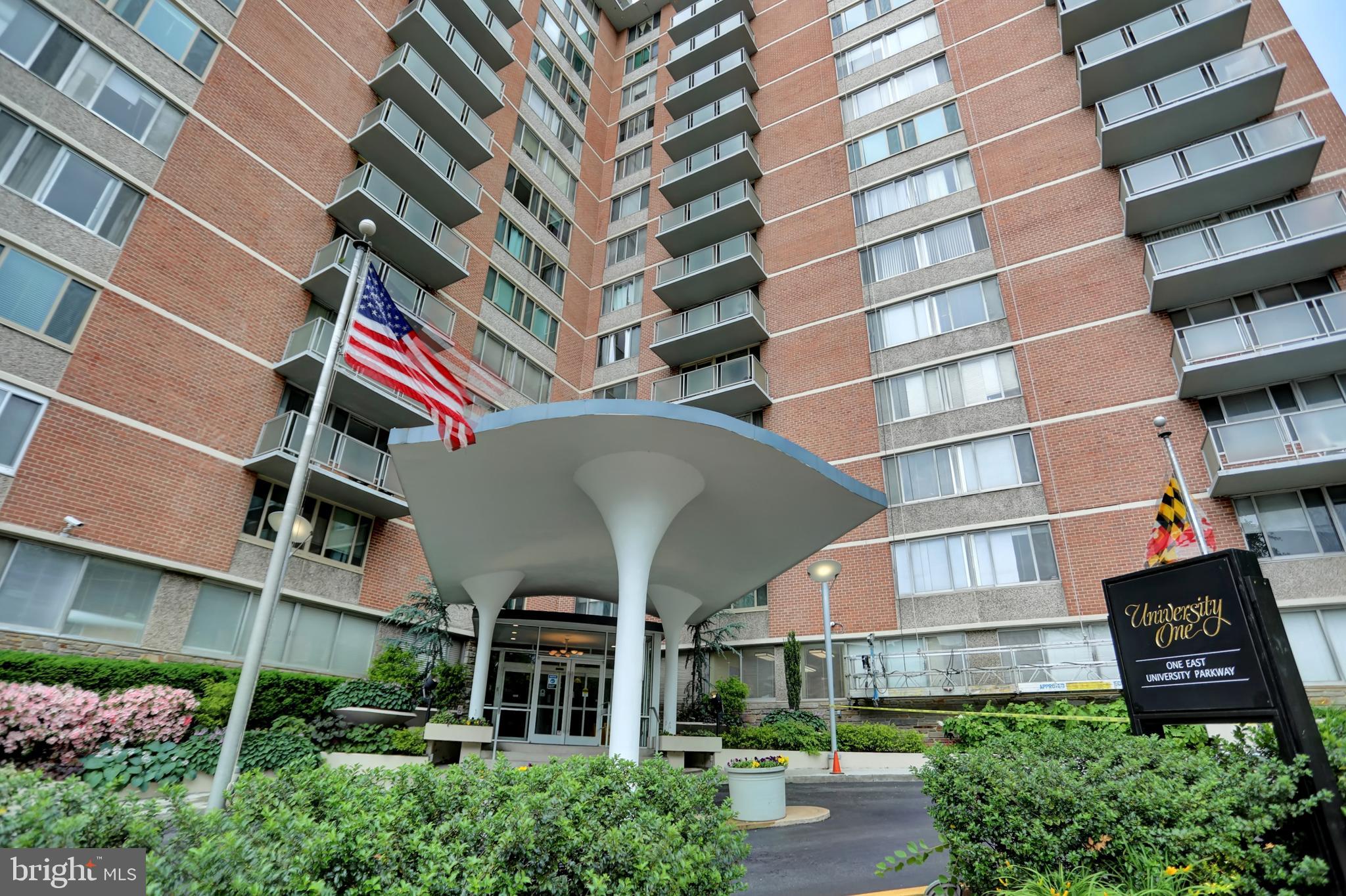 UNIVERSITY ONE CONDOMINIUMS - Residential