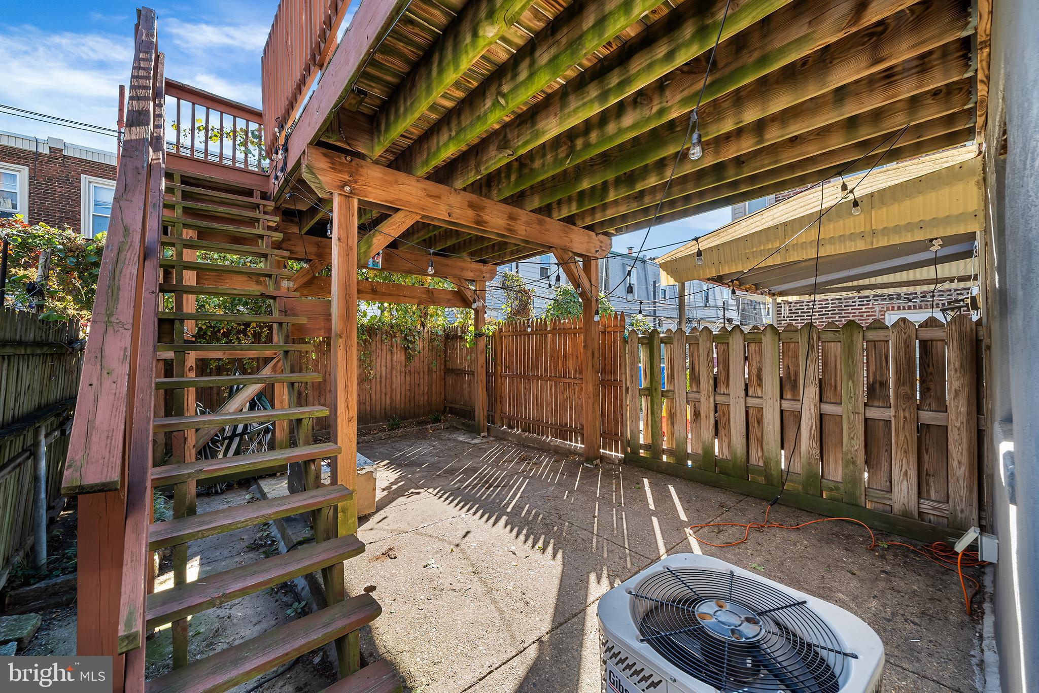 PORT RICHMOND - Residential