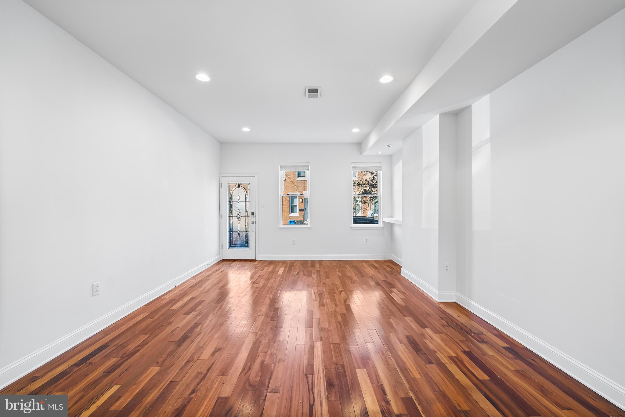 PORT RICHMOND - Residential