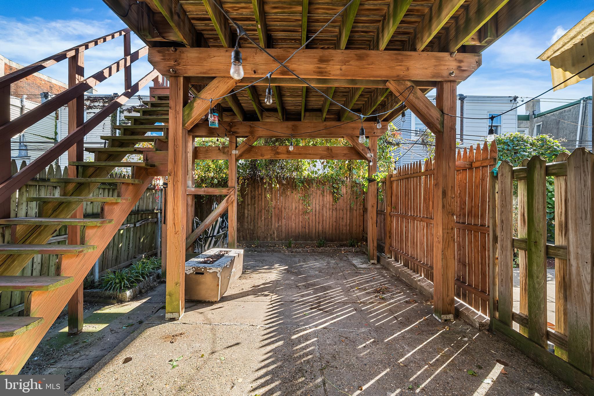 PORT RICHMOND - Residential