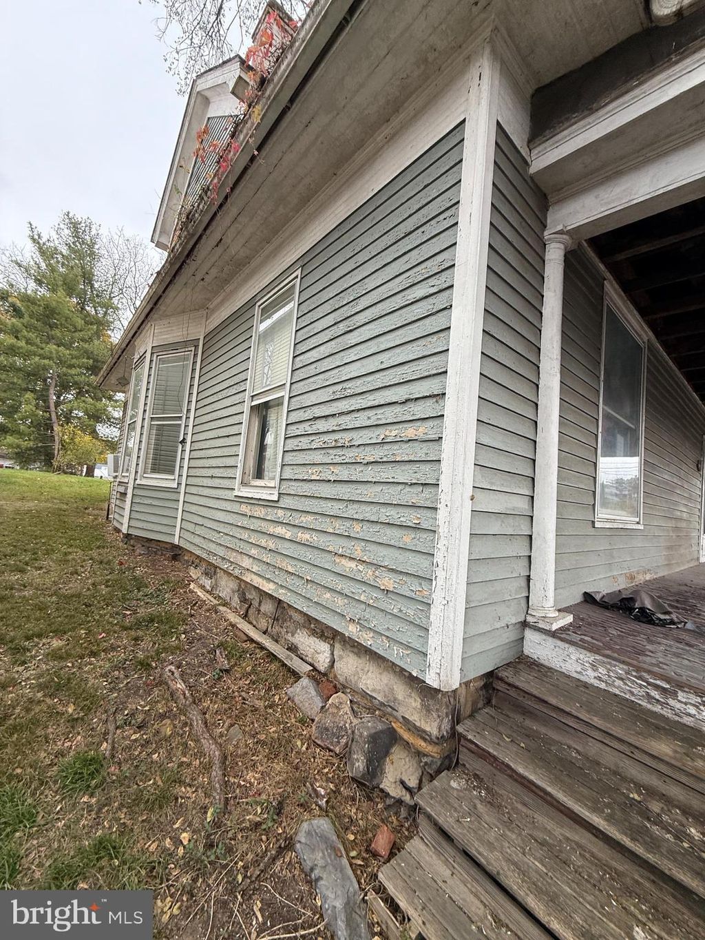 Photo of 110 N Main Street, EDINBURG, VA 22824 (MLS # VASH2012910)