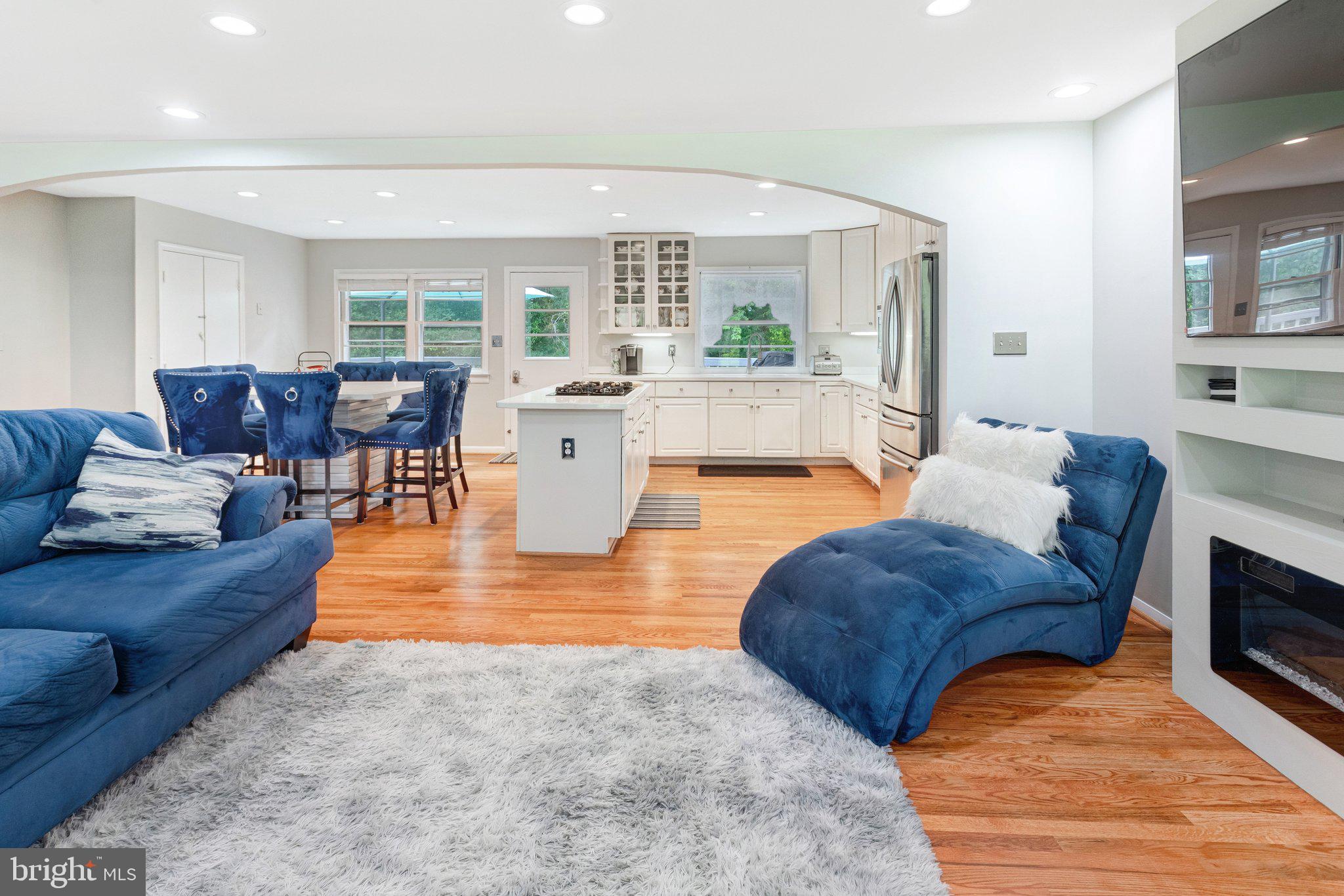 12304 CEDARWOOD COURT