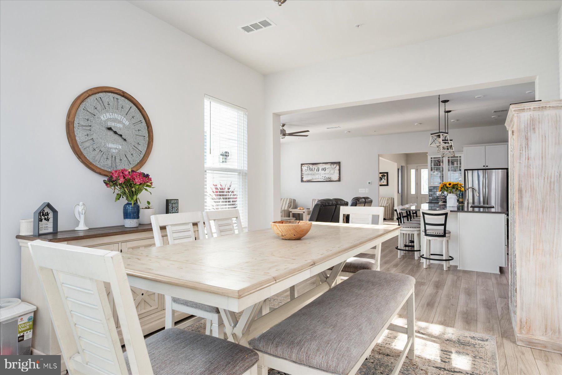 FOUR SEASONS AT KENT ISLAND - Residential