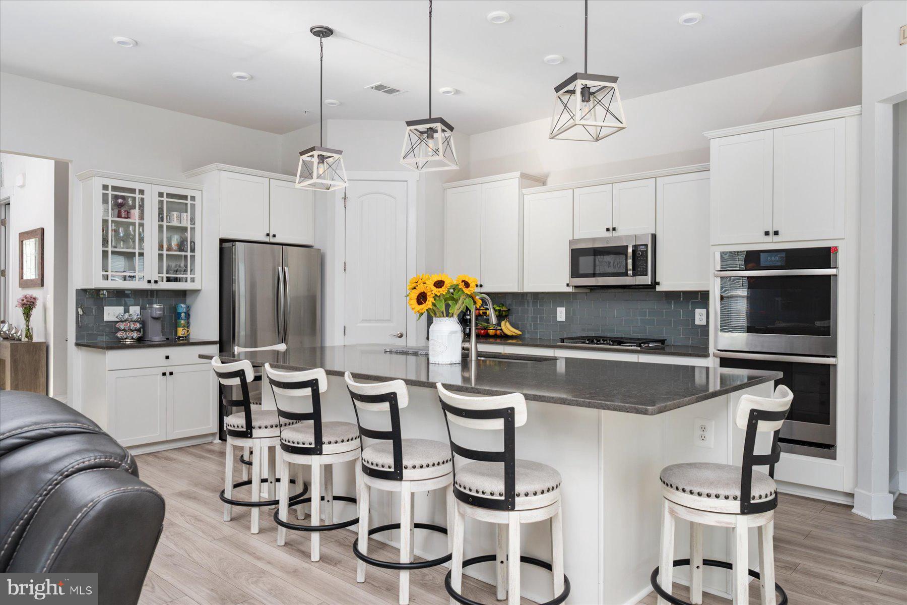 FOUR SEASONS AT KENT ISLAND - Residential