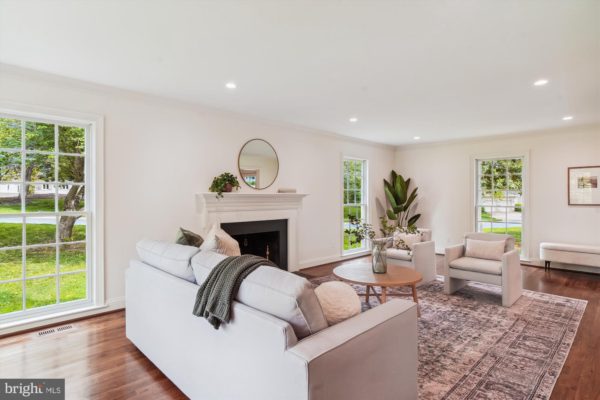 BRADLEY HILLS GROVE - Residential