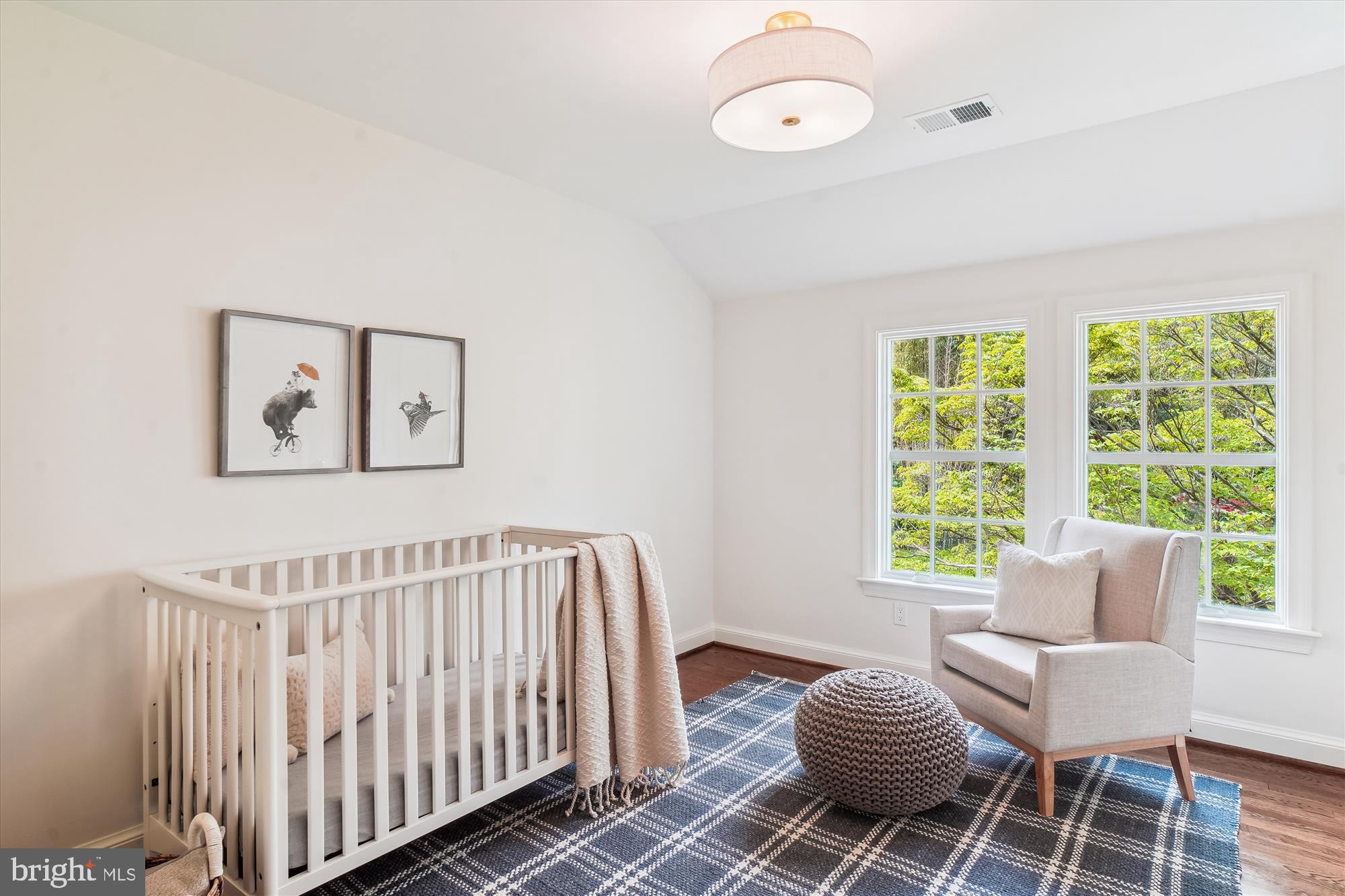 BRADLEY HILLS GROVE - Residential