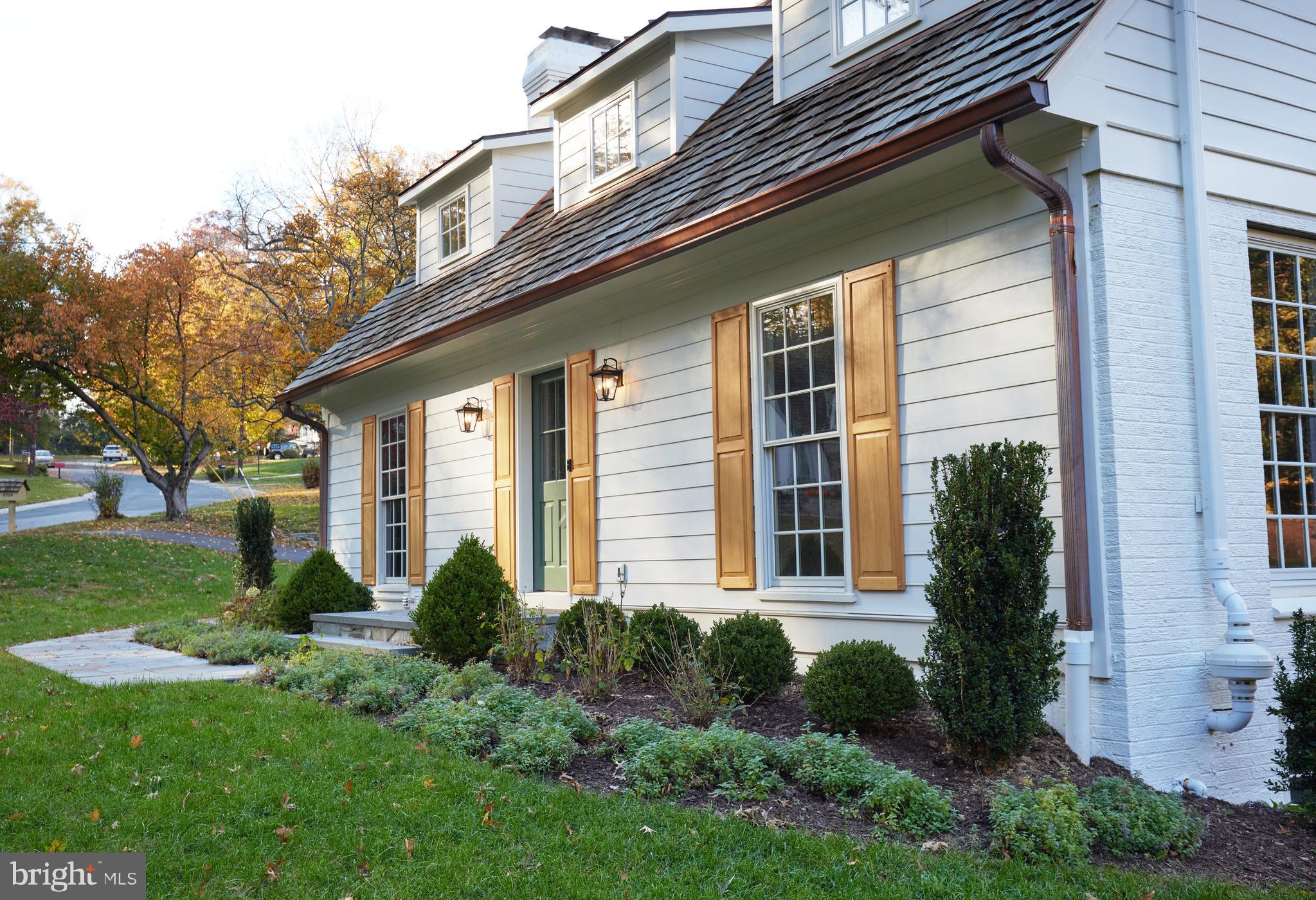 BRADLEY HILLS GROVE - Residential