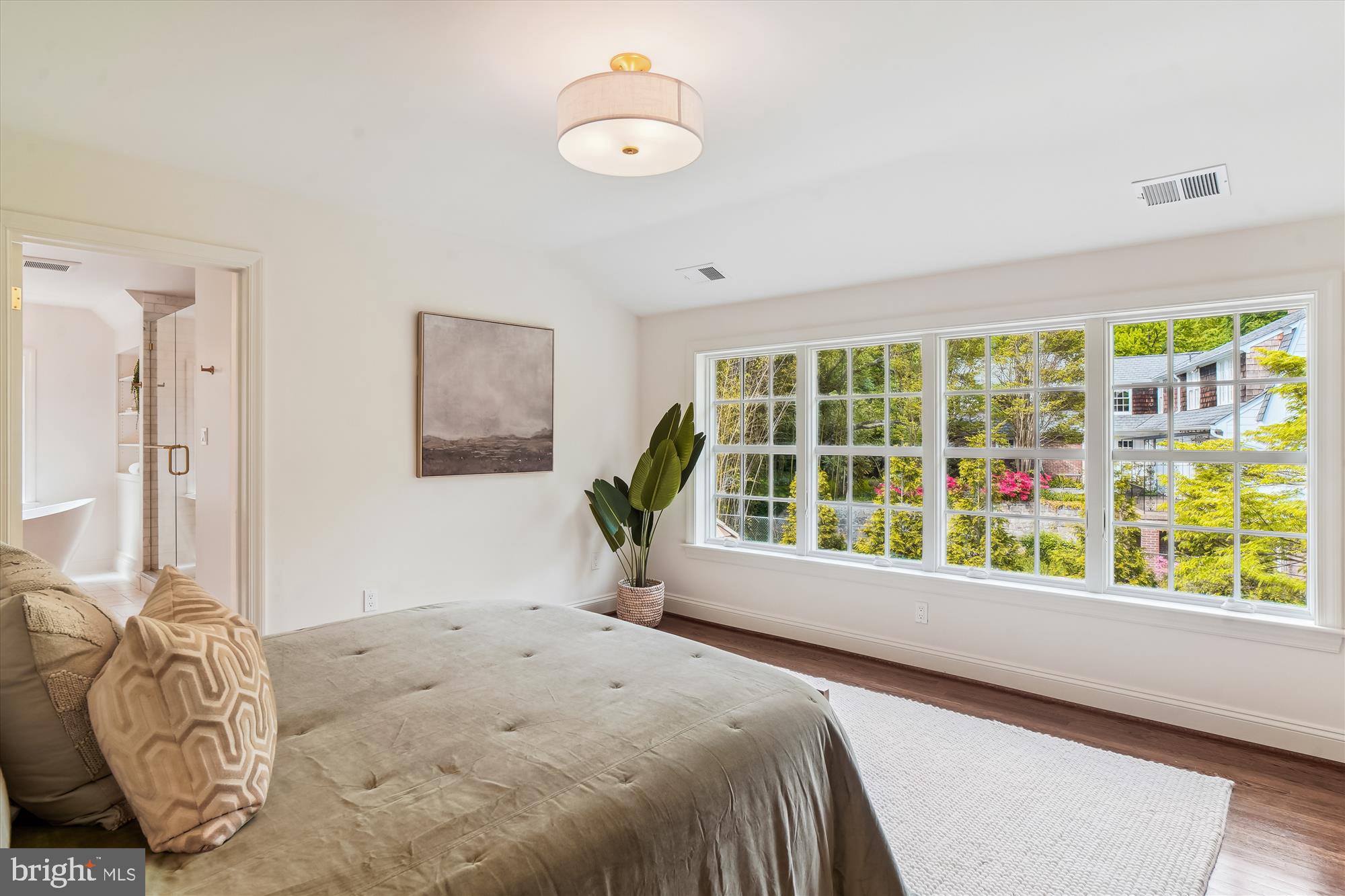 BRADLEY HILLS GROVE - Residential