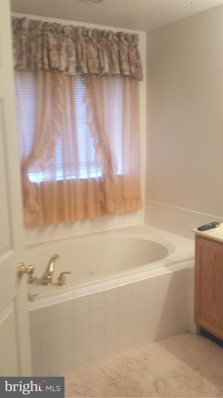 WOODVIEW VILLAGE WEST - Residential